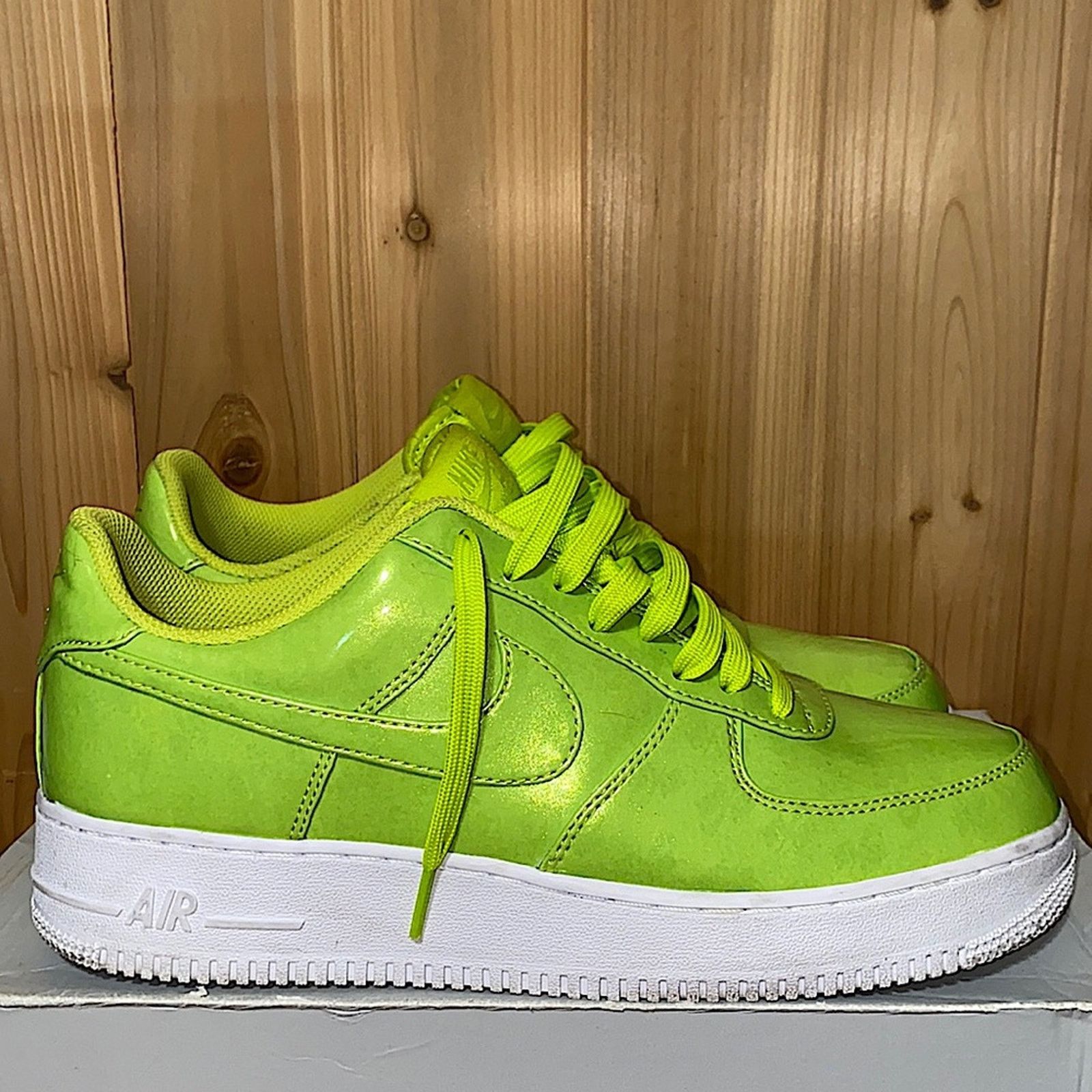 Nike 2018 Nike Air Force 1 UV Cyber Size US 9.5 / EU 42-43 - 1 Thumbnail