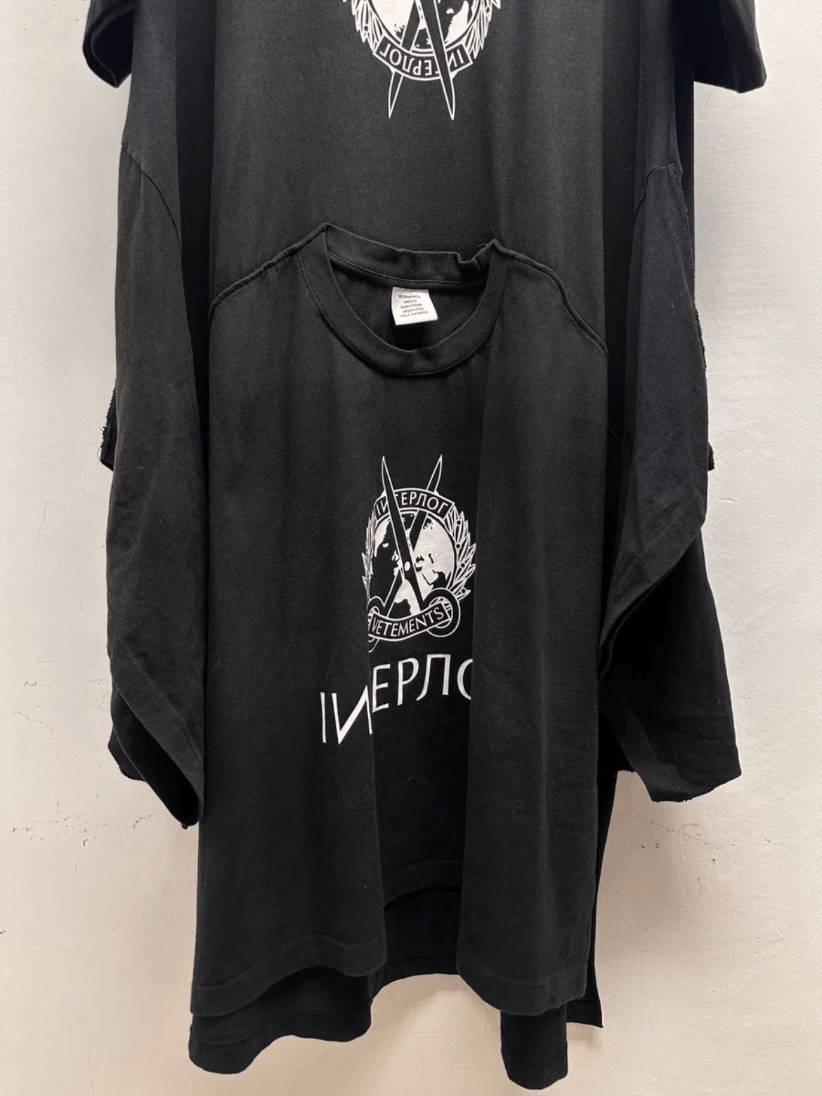 Vetements Vetements 19AW Joint Long Tee Size US S / EU 44-46 / 1 - 3 Thumbnail