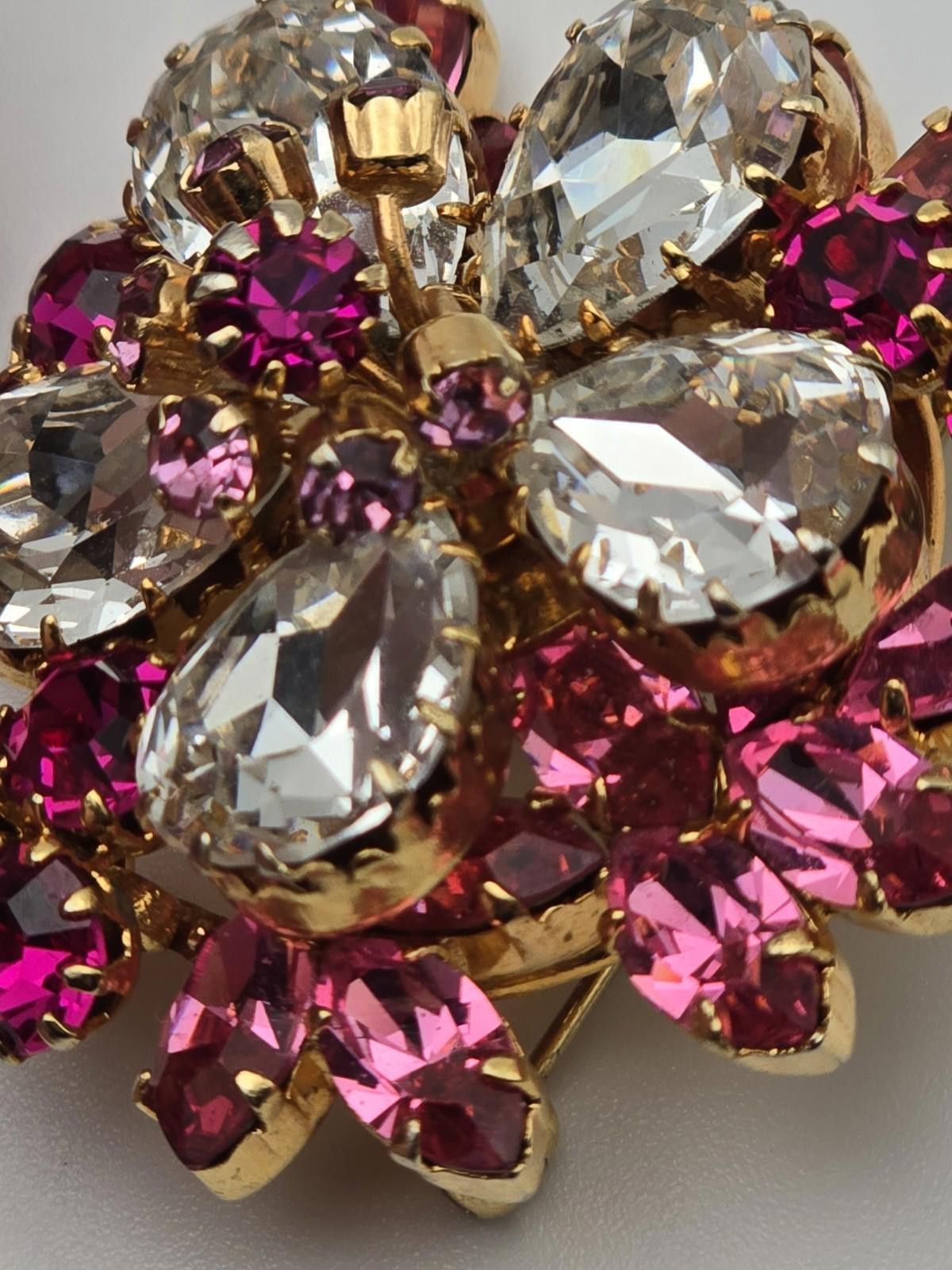 Other Schoffel Austrian Rhinestone Crystal Flower Brooch Size ONE SIZE - 7 Thumbnail