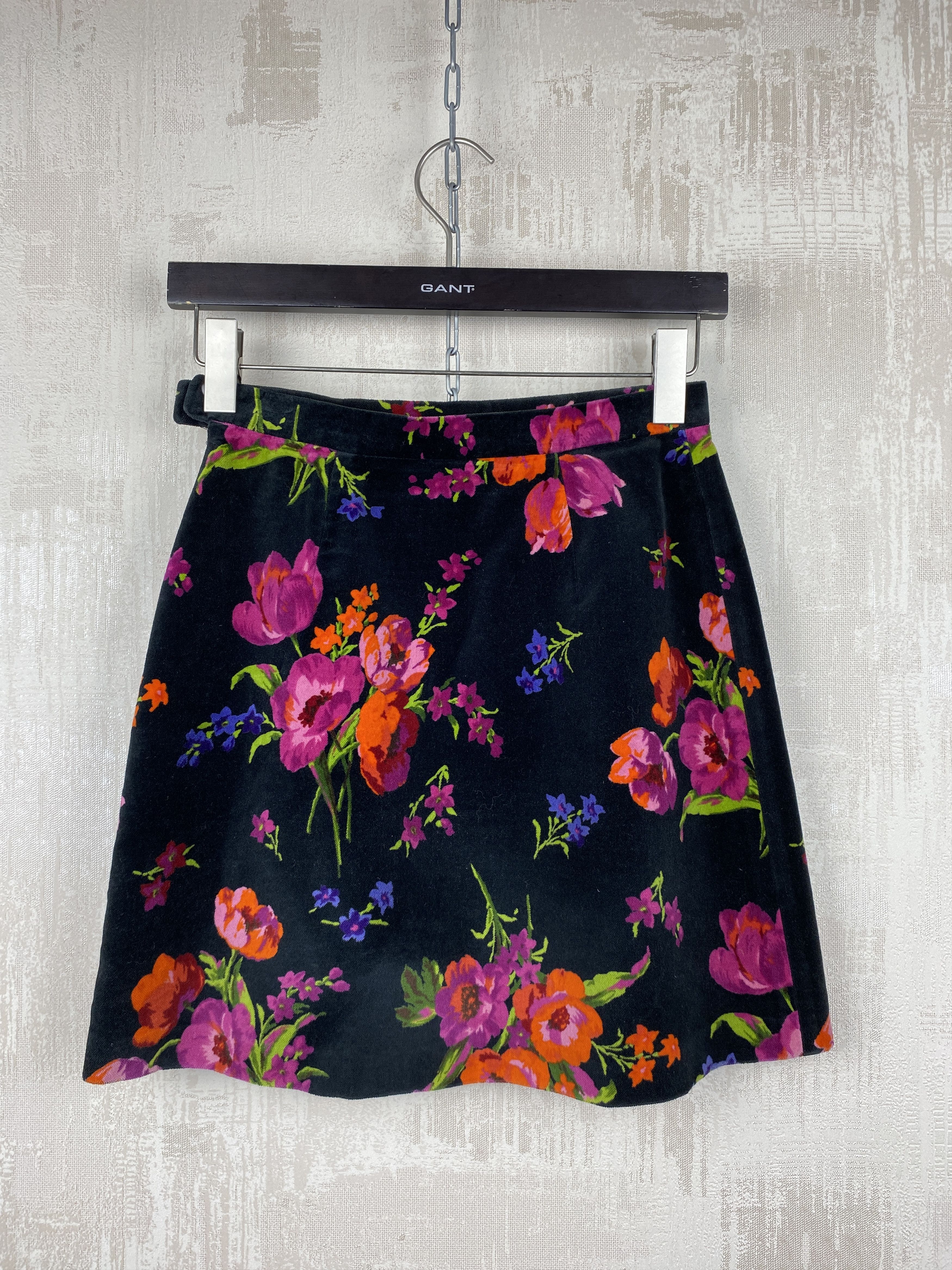 Designer × Kenzo Vintage Rare Kenzo Jungle Velvet Cotton Floral Mini Skirt Size 27" / US 4 / IT 40 - 6 Thumbnail