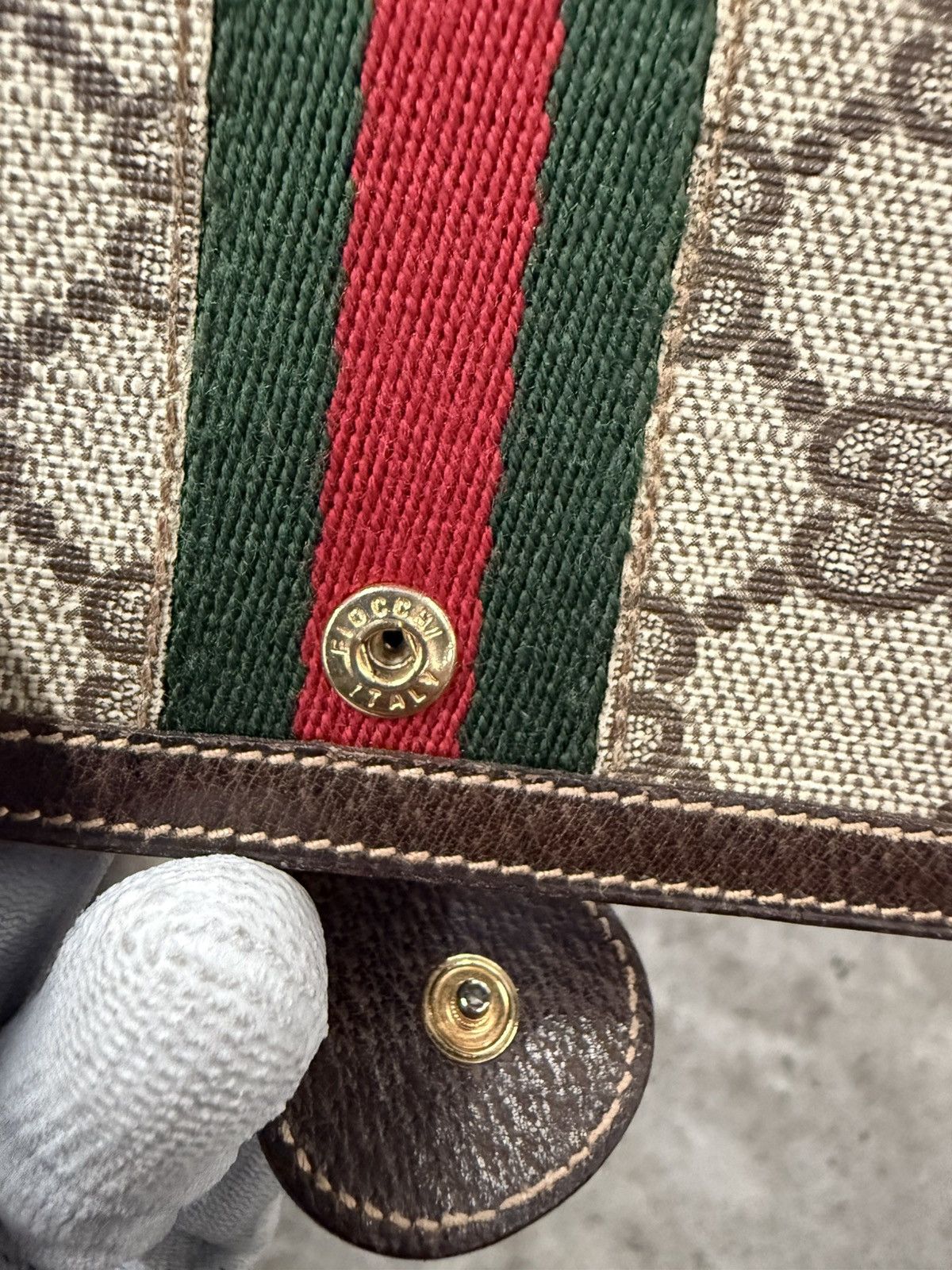 Vintage AUTHENTIC VINTAGE GUCCI LONG WALLET Size ONE SIZE - 10 Thumbnail