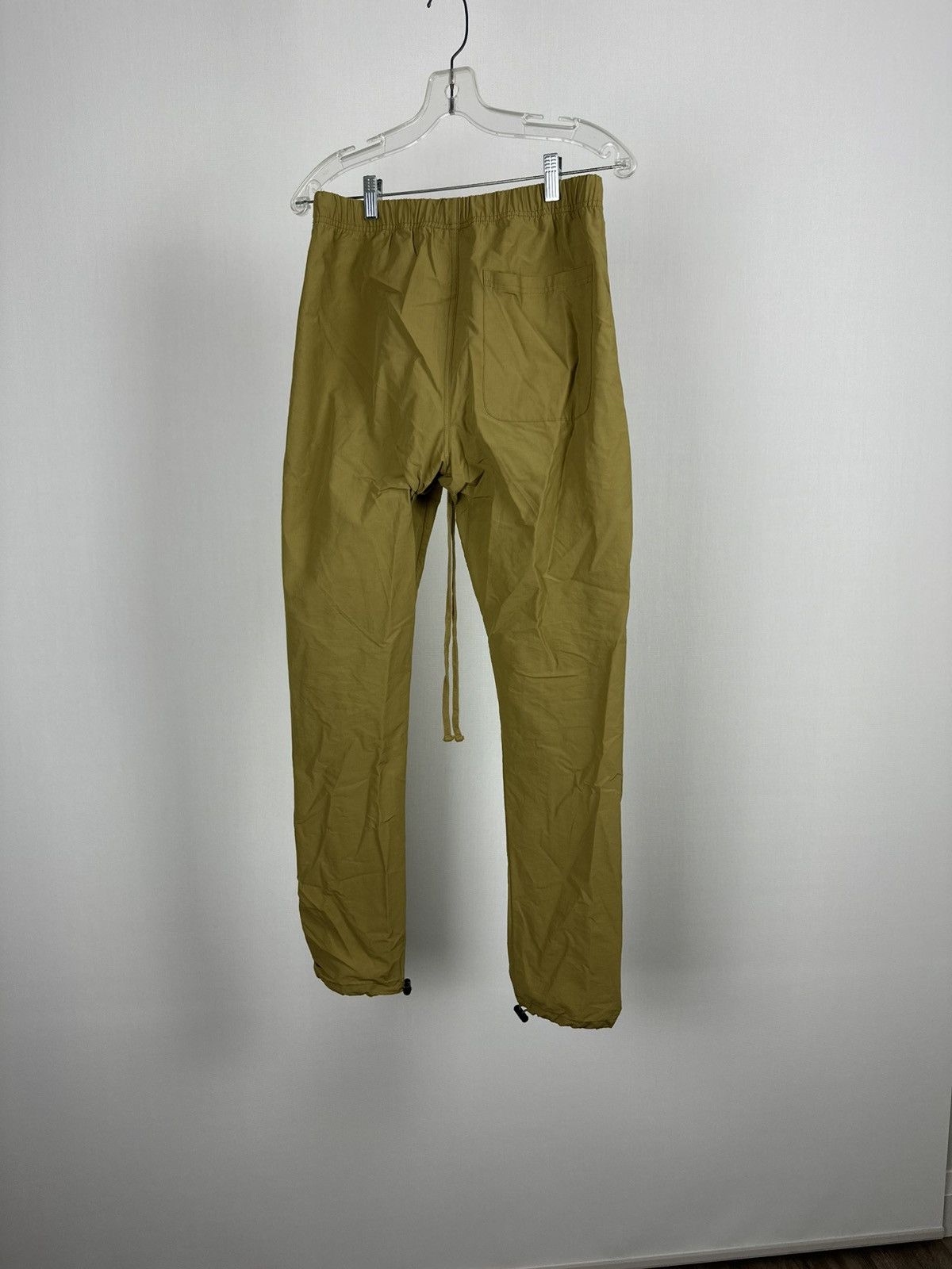 Fear of God FOG Essentials Nylon Track Pants Brown Size XS Size US 30 / EU 46 - 12 Thumbnail