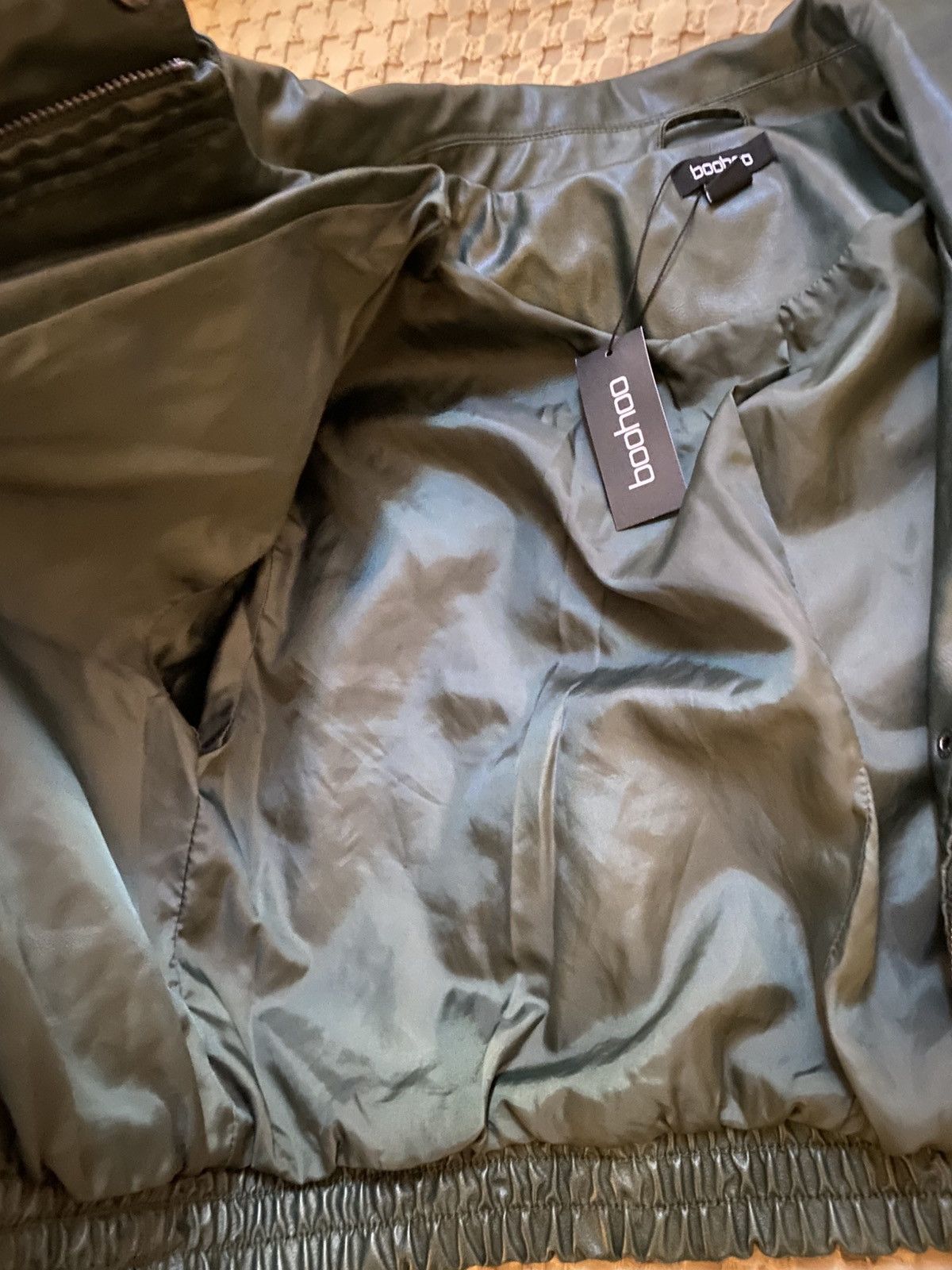 Boohoo Boohoo cropped bomber jacket (New with tags) Size XL / US 12-14 / IT 48-50 - 4 Thumbnail