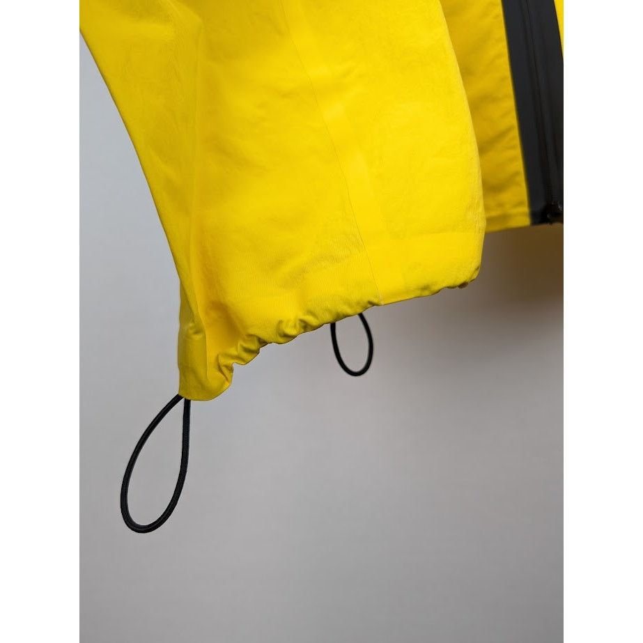 Bottega Veneta o1rshd1 Tech Nylon Blouson in Yellow Size US L / EU 52-54 / 3 - 9 Thumbnail