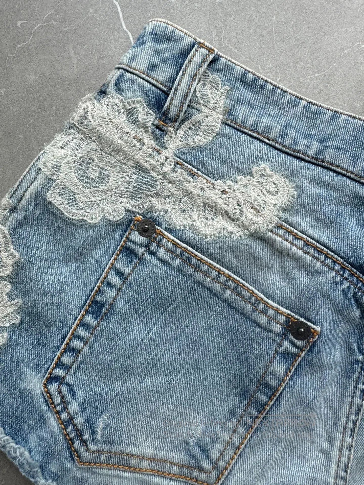 Ermanno Scervino Ermanno Scervino Denim Shorts. Size 37" - 6 Thumbnail