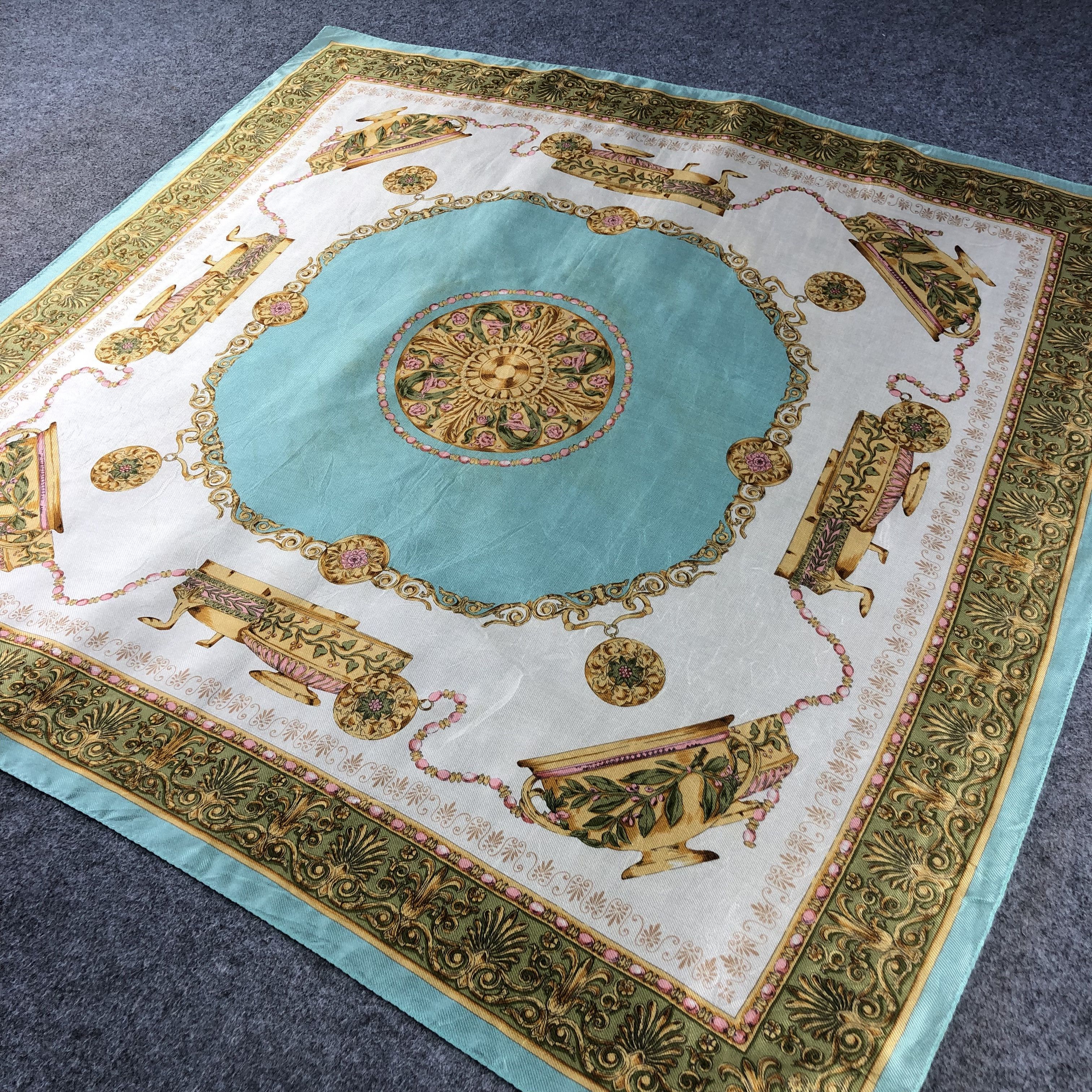 Japanese Brand Vintage Luxury Baroque Silk Scarf M892 Size ONE SIZE - 2 Thumbnail