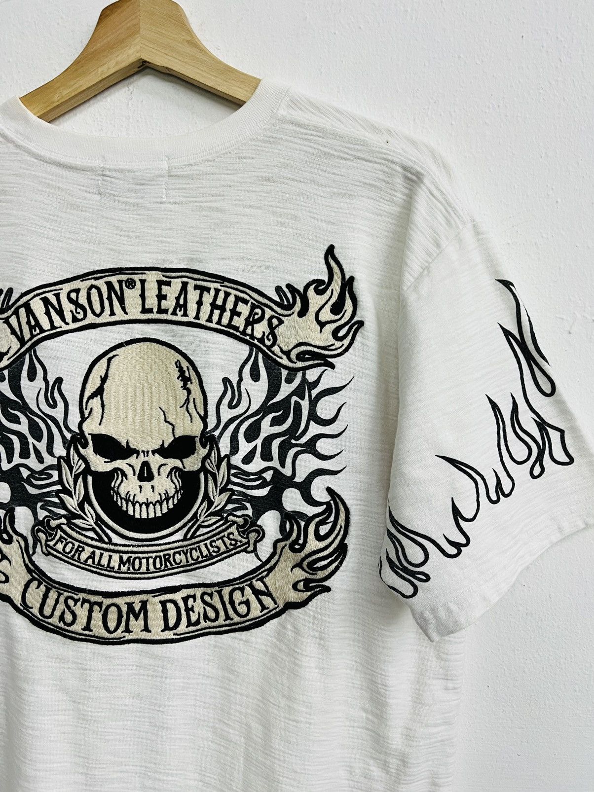 Japanese Brand Vanson Leather Embroided Skull Tee Size US L / EU 52-54 / 3 - 12 Thumbnail