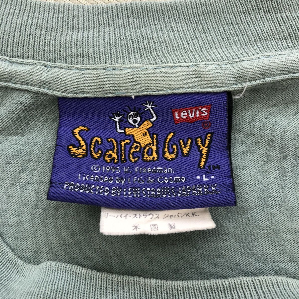 Levi's SCARED GUY by Levis Vintage T-Shirt Size US L / EU 52-54 / 3 - 6 Thumbnail