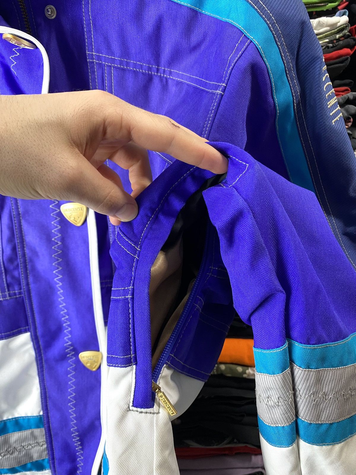 Descente Vintage 1990’s Descente Ski Winter Jacket Gradient Sun Faded Size US M / EU 48-50 / 2 - 19 Thumbnail