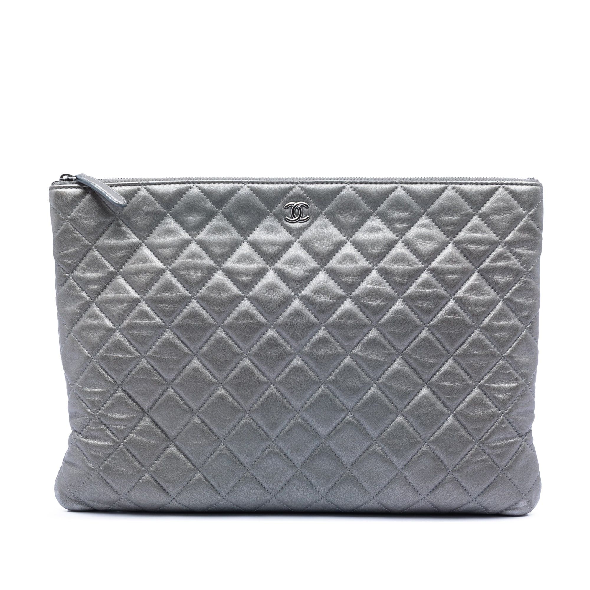 Chanel Large Quilted Metallic Lambskin O Case Clutch Size ONE SIZE - 1 Thumbnail