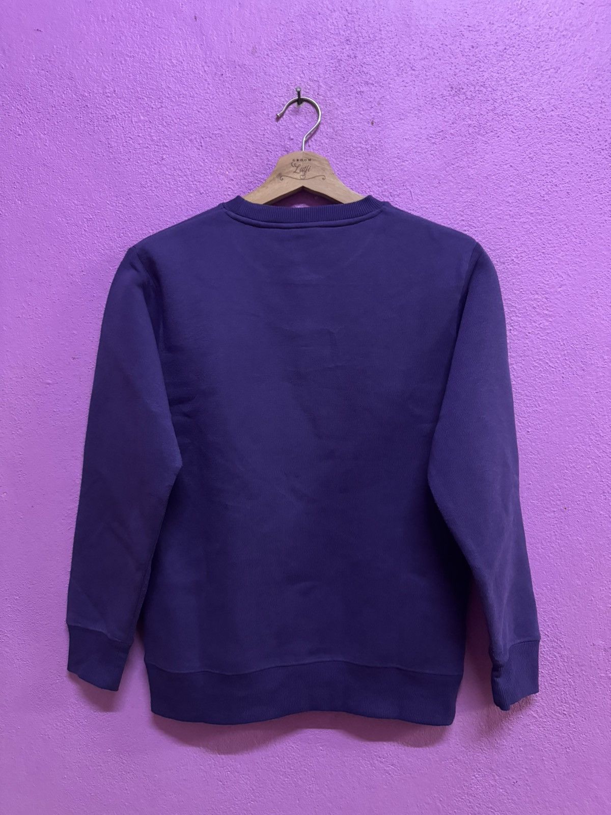 Japanese Brand Jurassic World Sweatshirts Size US S / EU 44-46 / 1 - 2 Thumbnail
