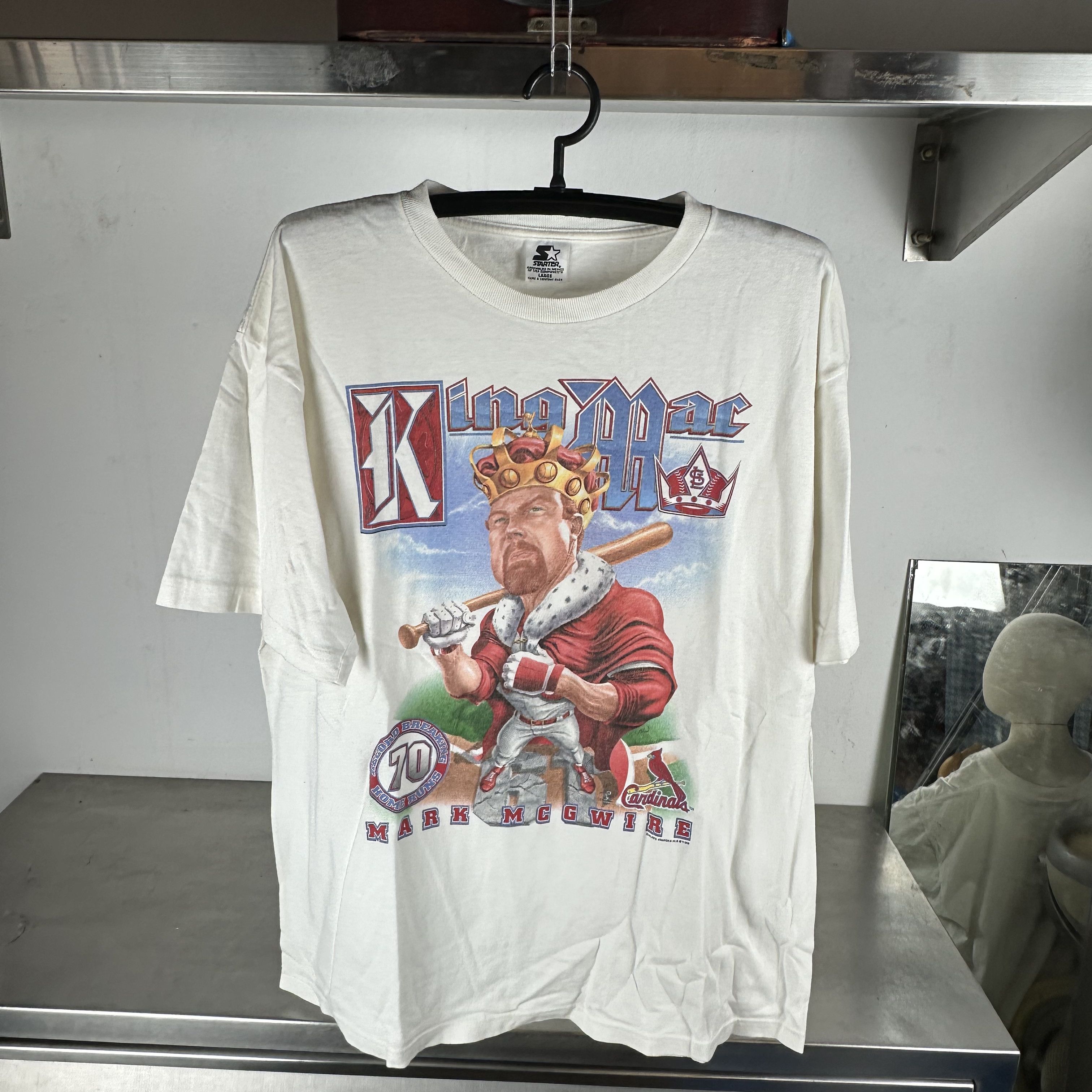 Vintage ​​​​1998 Mark McGwire Cardinals MLB King Mac Caricature Tee Size US XL / EU 56 / 4 - 1 Thumbnail