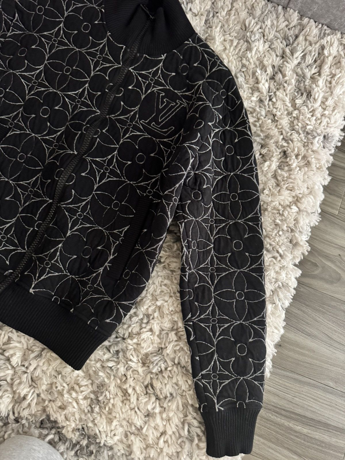Louis Vuitton Louis Vuitton Zip Through Monogram Flower Bomber – Noir – XS Size US XS / EU 42 / 0 - 2 Thumbnail
