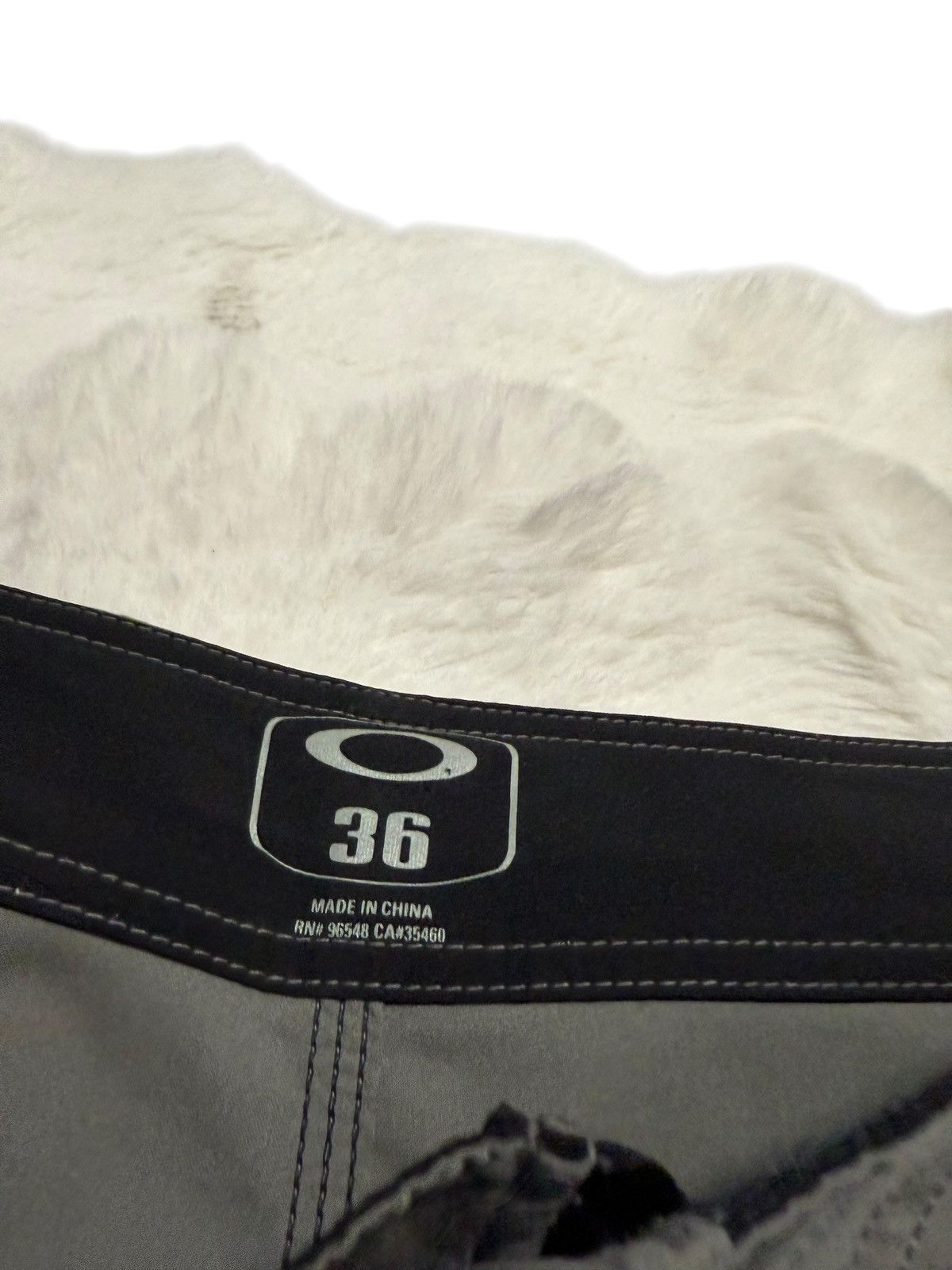 Oakley Vintage Oakley Shorts Big Logo Swimwear Surfing Style Y2K Size US 36 / EU 52 - 6 Thumbnail