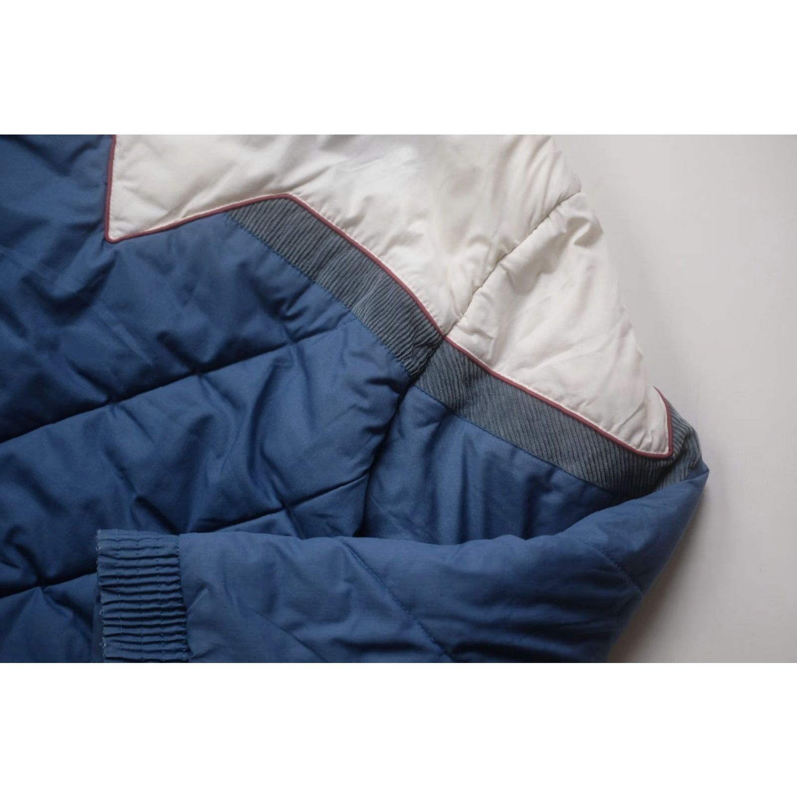 Vintage VINTAGE CLASSIC DIRECTIONS QUILTED CORDUROY JACKET 1991 OUTDOOR WINTER MID-LENGTH XL BLUE Men Mens XL Quilted 90s 80s Size US XL / EU 56 / 4 - 5 Thumbnail