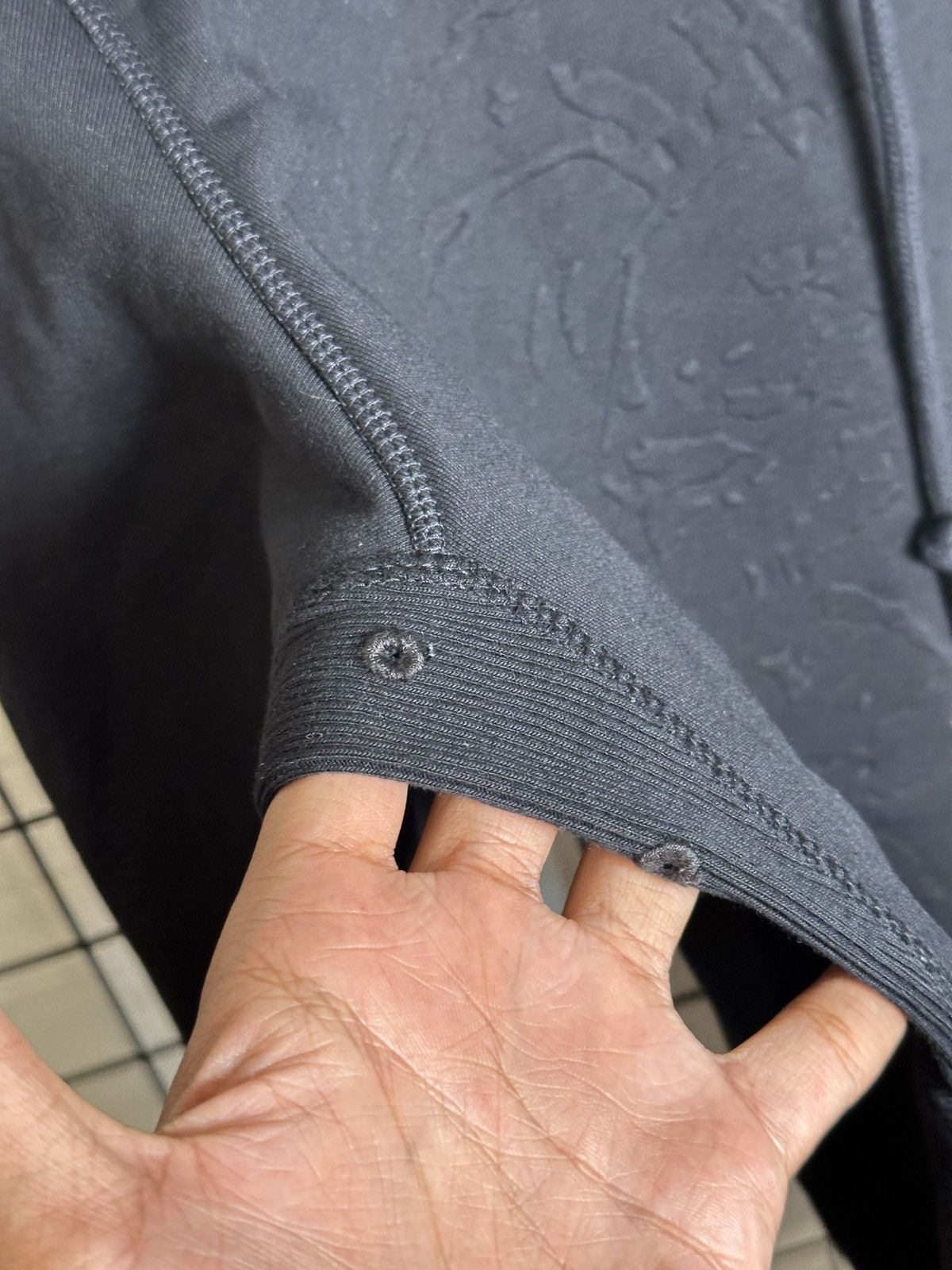Diesel hoodie embossed design, similar to those offered by Diesel. Size US S / EU 44-46 / 1 - 9 Thumbnail