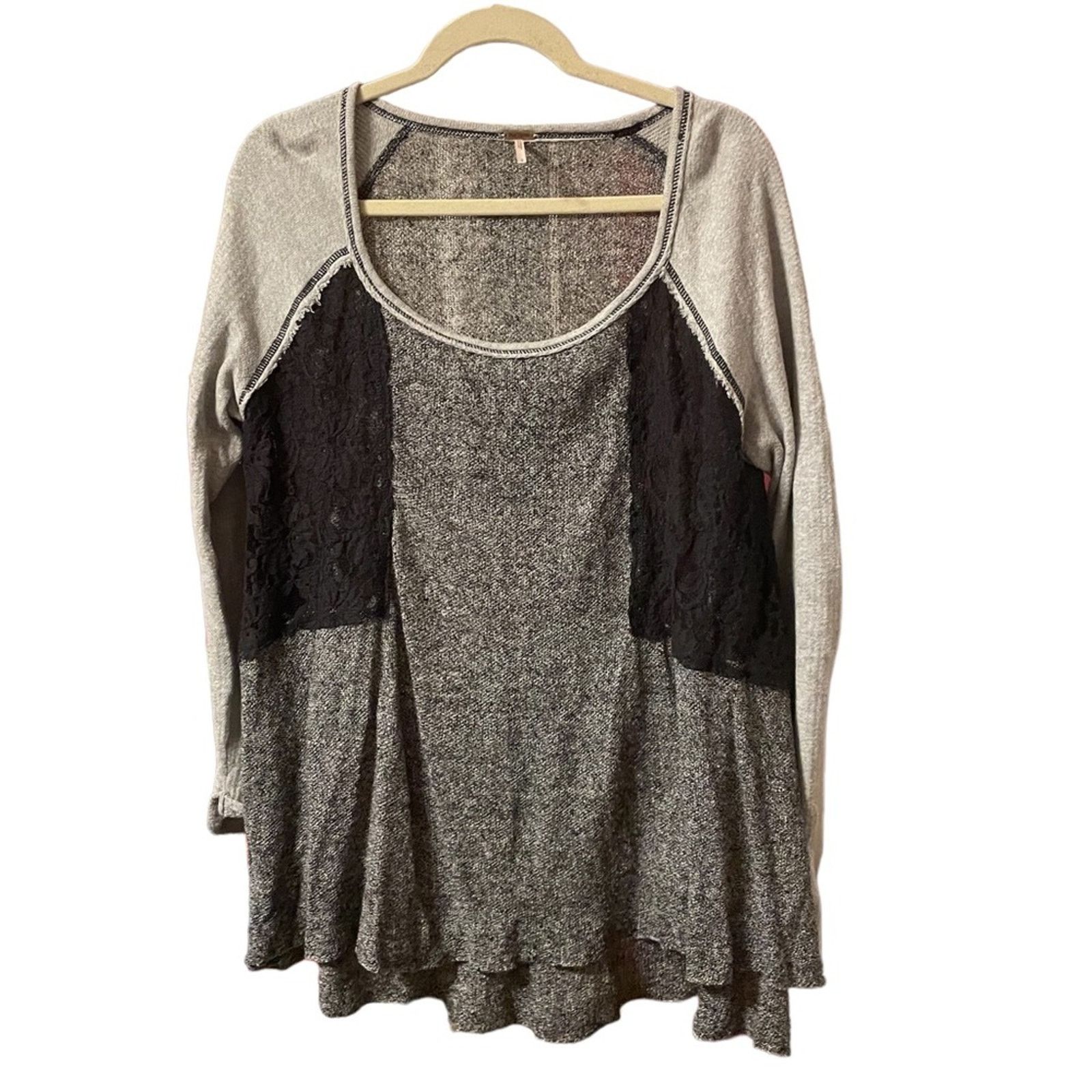 Free People FREE PEOPLE COLOR BLOCK LACE PULLOVER Size S / US 4 / IT 40 - 1 Thumbnail