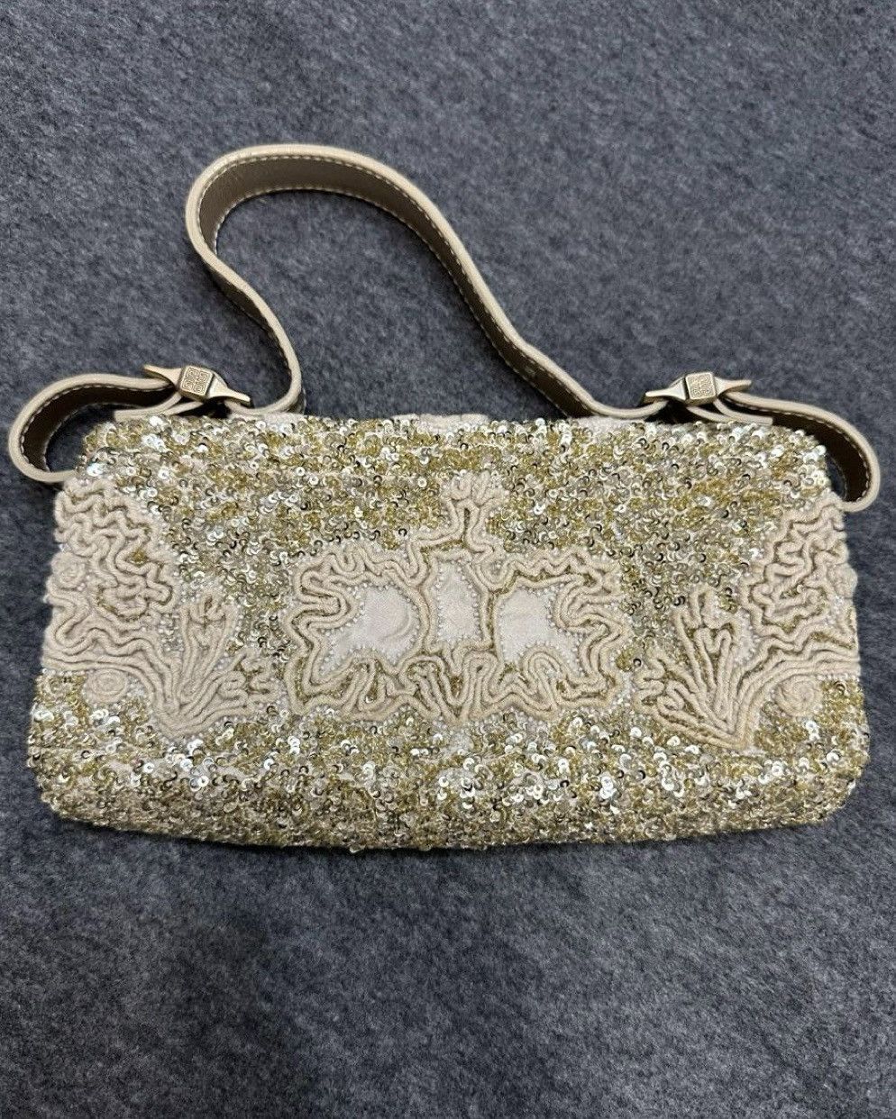 Givenchy Givenchy gold Vintage clutch with embroidery Size ONE SIZE - 4 Thumbnail