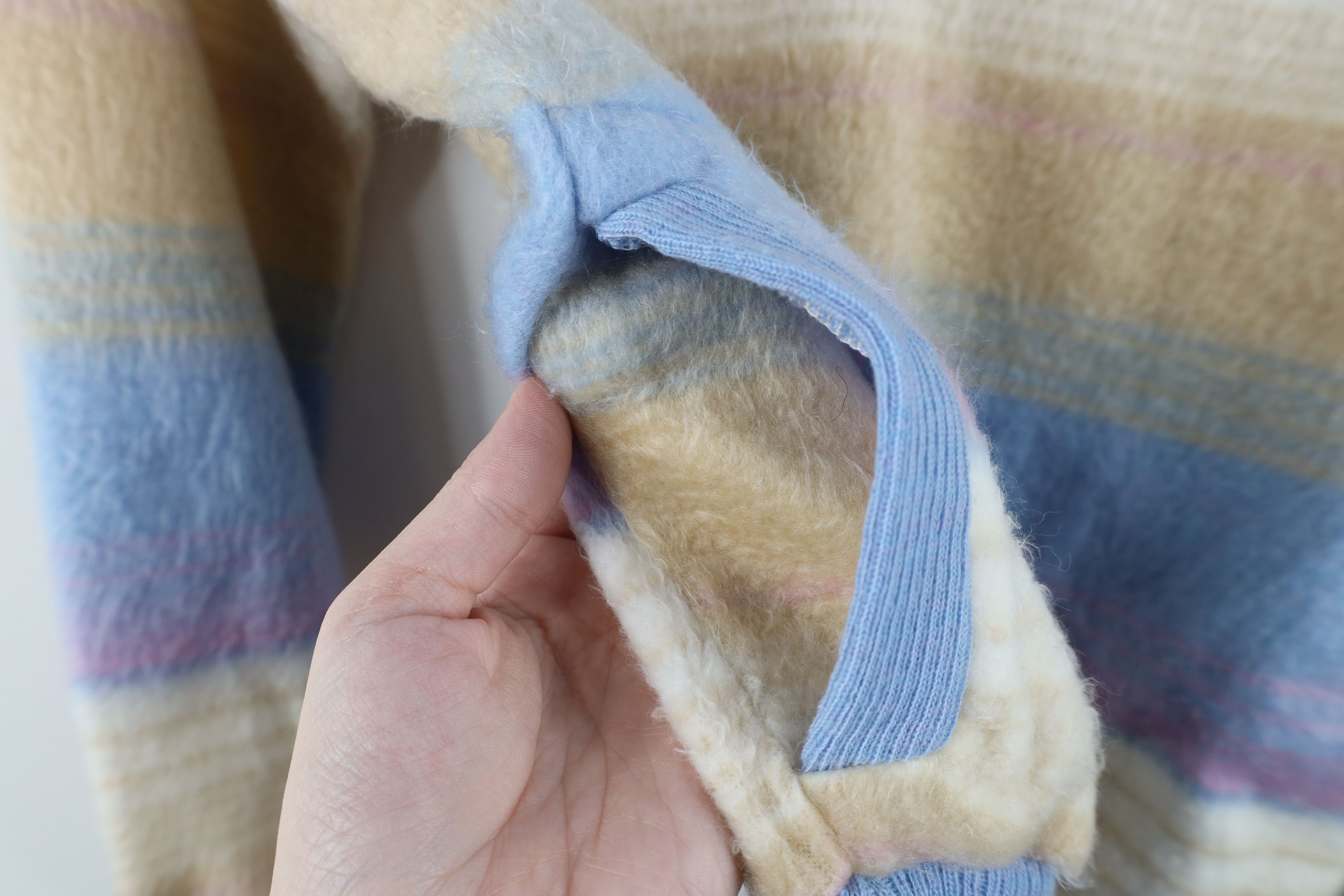 Vintage Vintage 70s Mid Century Modern MCM Shag Pastel Sweater USA Size M / US 6-8 / IT 42-44 - 4 Thumbnail