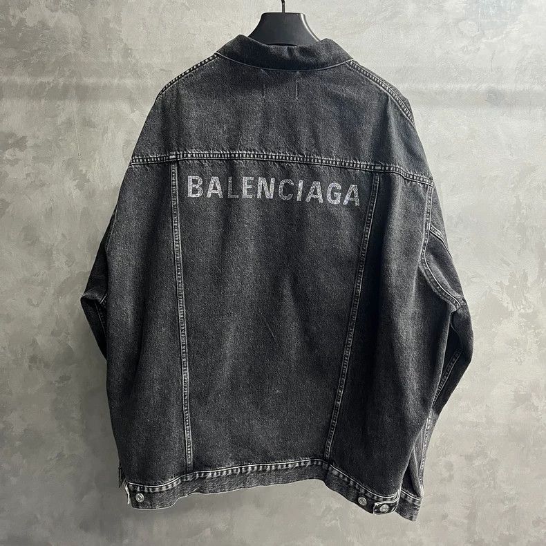 Balenciaga Balenciaga latest black and gray full diamond logo single b Size US M / EU 48-50 / 2 - 5 Thumbnail