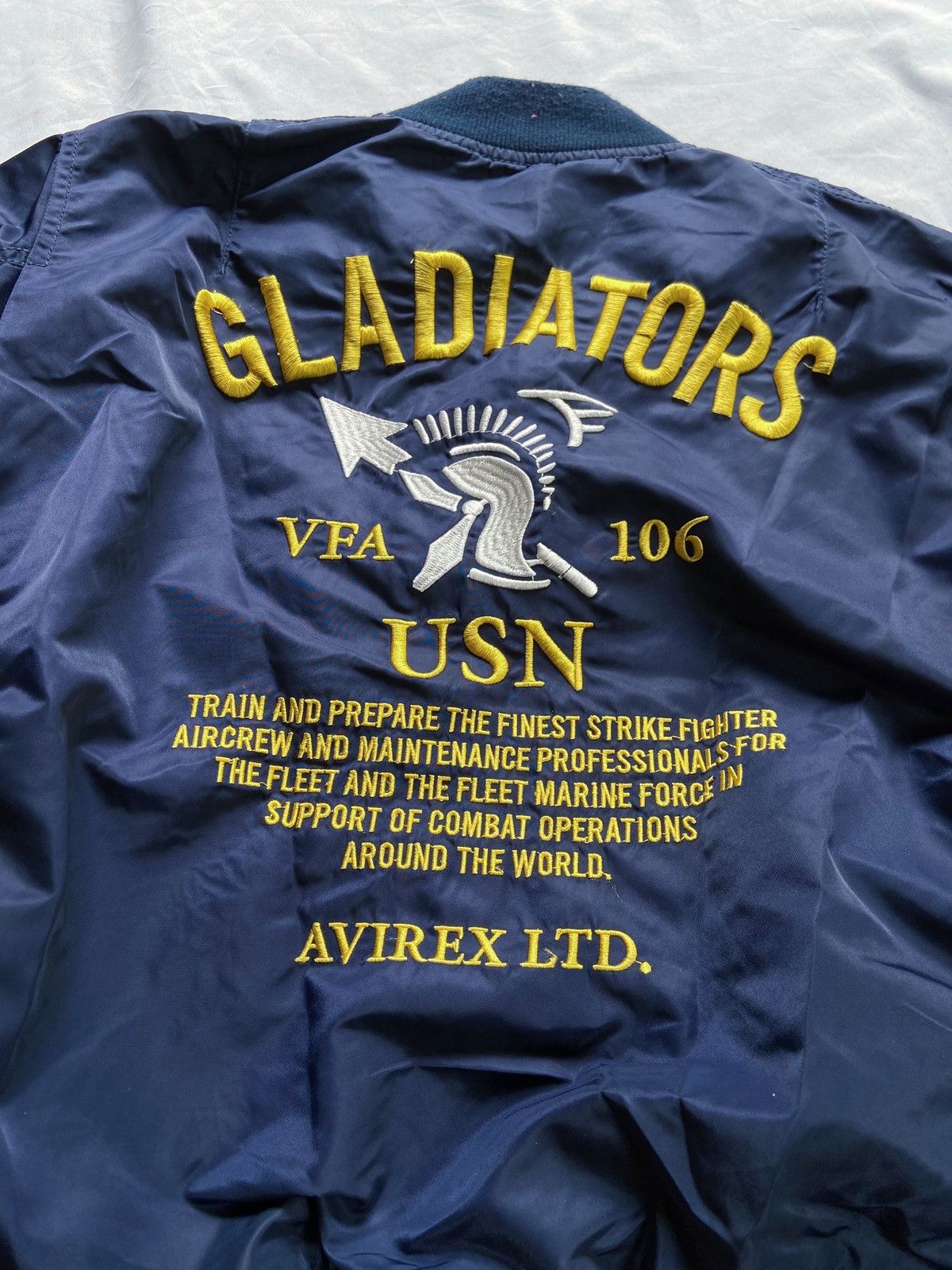 Avirex VINTAGE AVIREX GLADIATORS VFA 106 USN FLIGHT BOMBERS Size US S / EU 44-46 / 1 - 11 Thumbnail