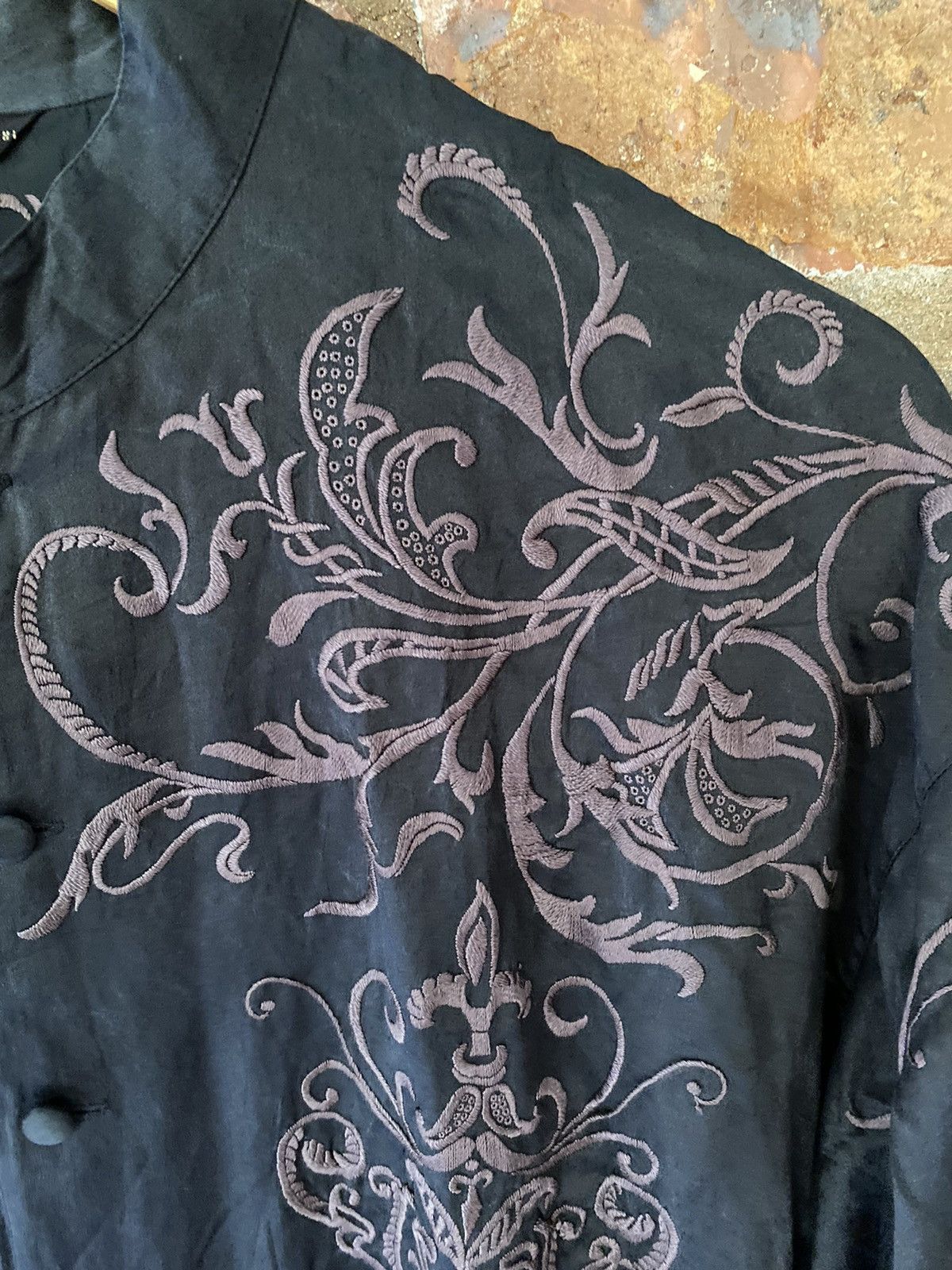 Yoshiyuki Konishi 🔥 1990s 100% Silk Tribal Embroidered shirt Size US L / EU 52-54 / 3 - 5 Thumbnail