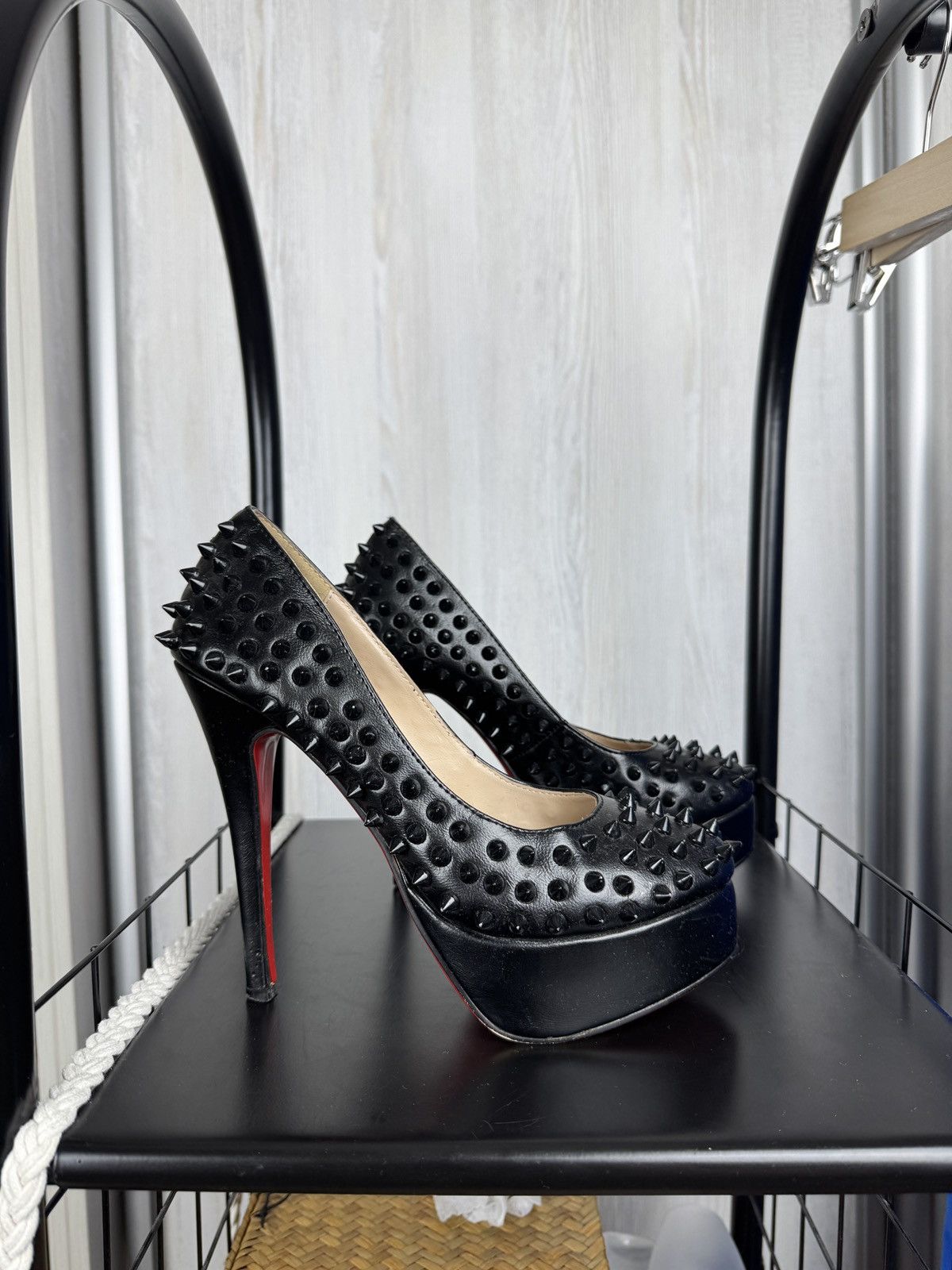 Christian Louboutin Christian Louboutin Black Patent Leather Bianca Spike Pumps Size US 8 / IT 38 - 1 Thumbnail