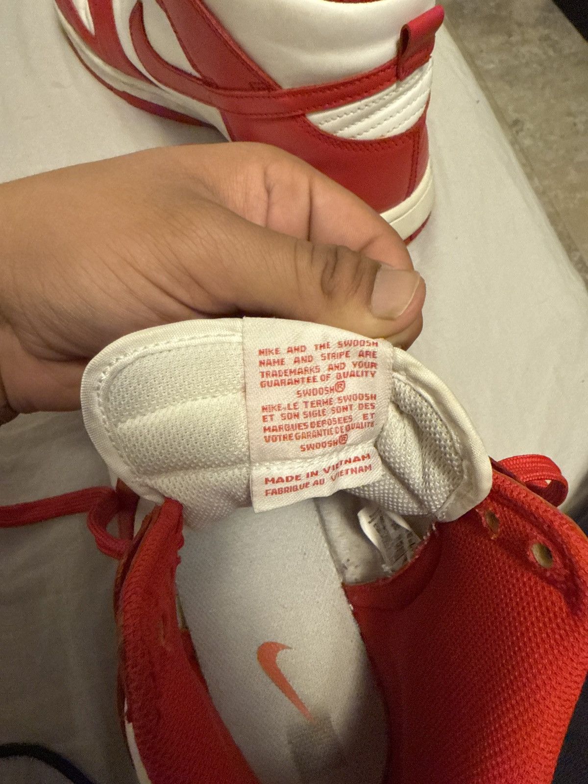 Nike Nike dunk high tops, championship white red size 11,veryworn Size US 11 / EU 44 - 6 Thumbnail