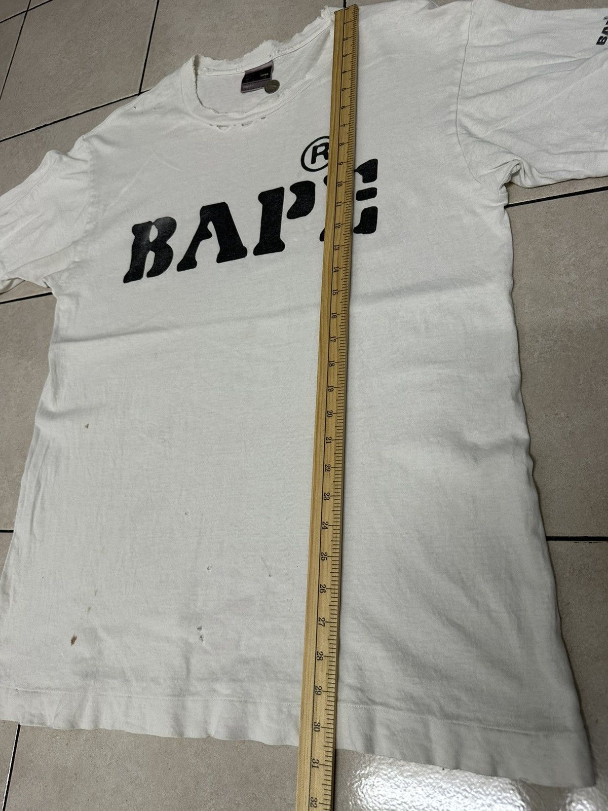 Bape Vintage Thrashed Sunfaded Bape Tshirt Size US L / EU 52-54 / 3 - 7 Thumbnail