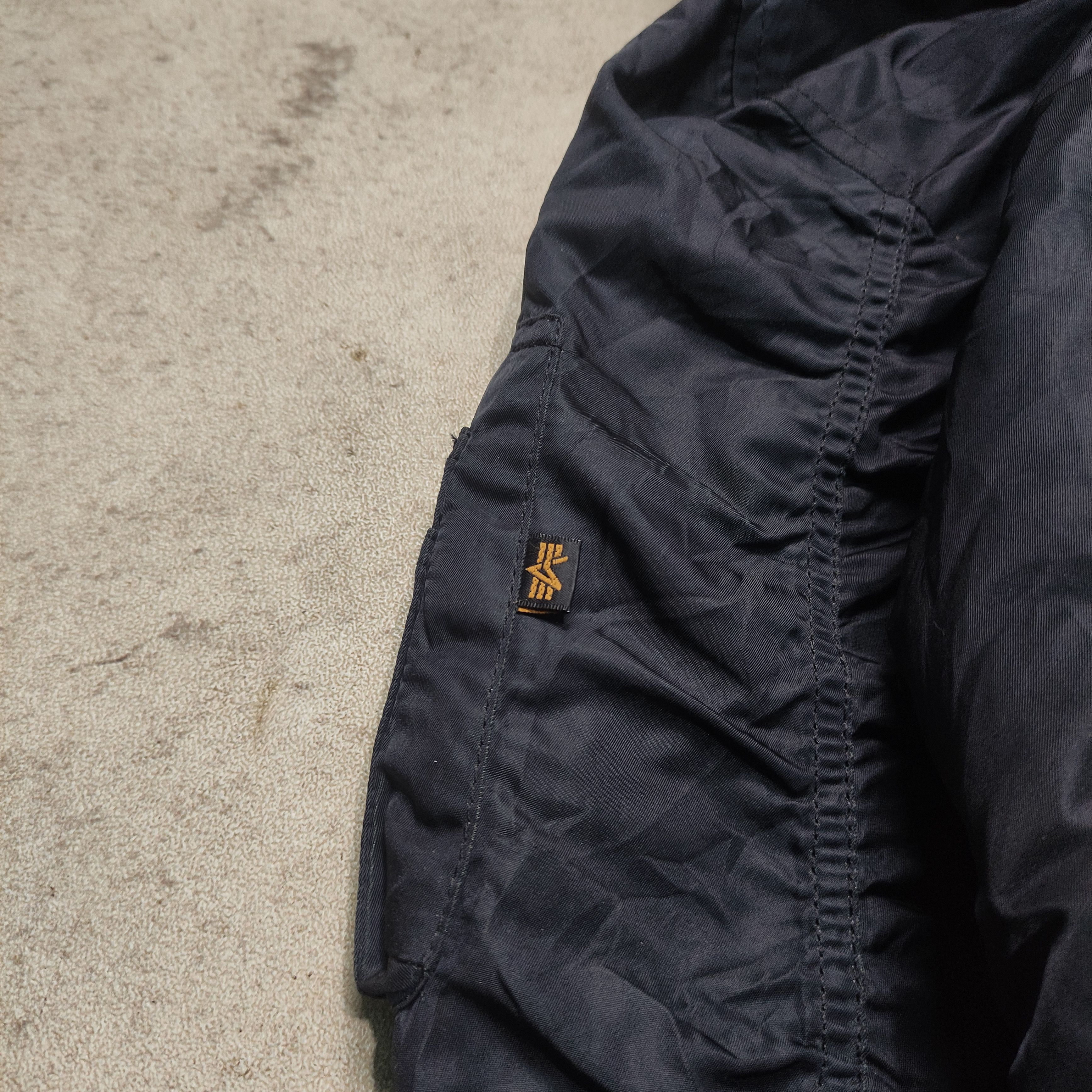 Buzz Rickson's Vintage Alpha Industries Fur Military Jacket 2000s Size US M / EU 48-50 / 2 - 15 Thumbnail