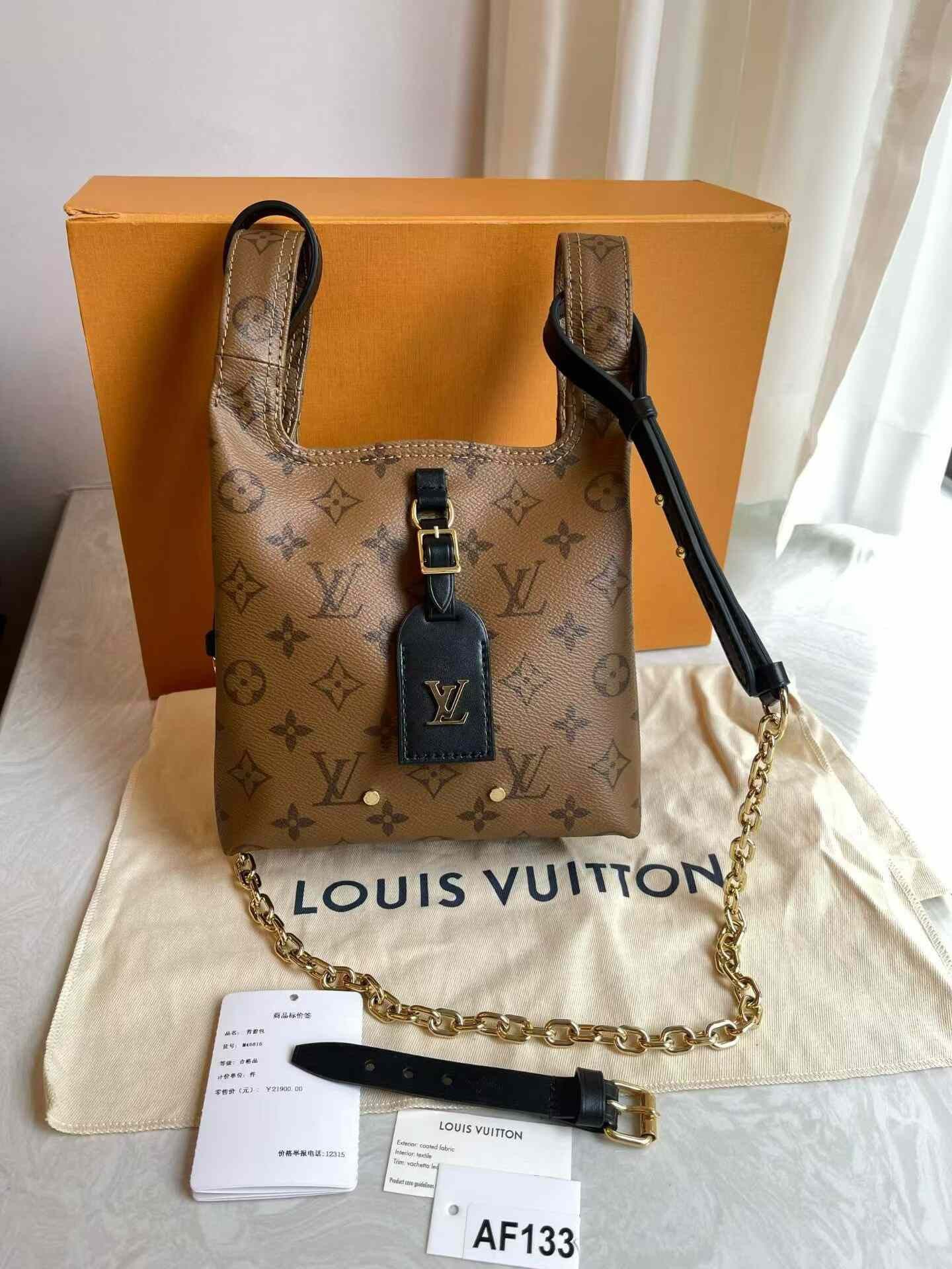 Louis Vuitton Pre-loved Bag Very good condition Size ONE SIZE - 1 Thumbnail
