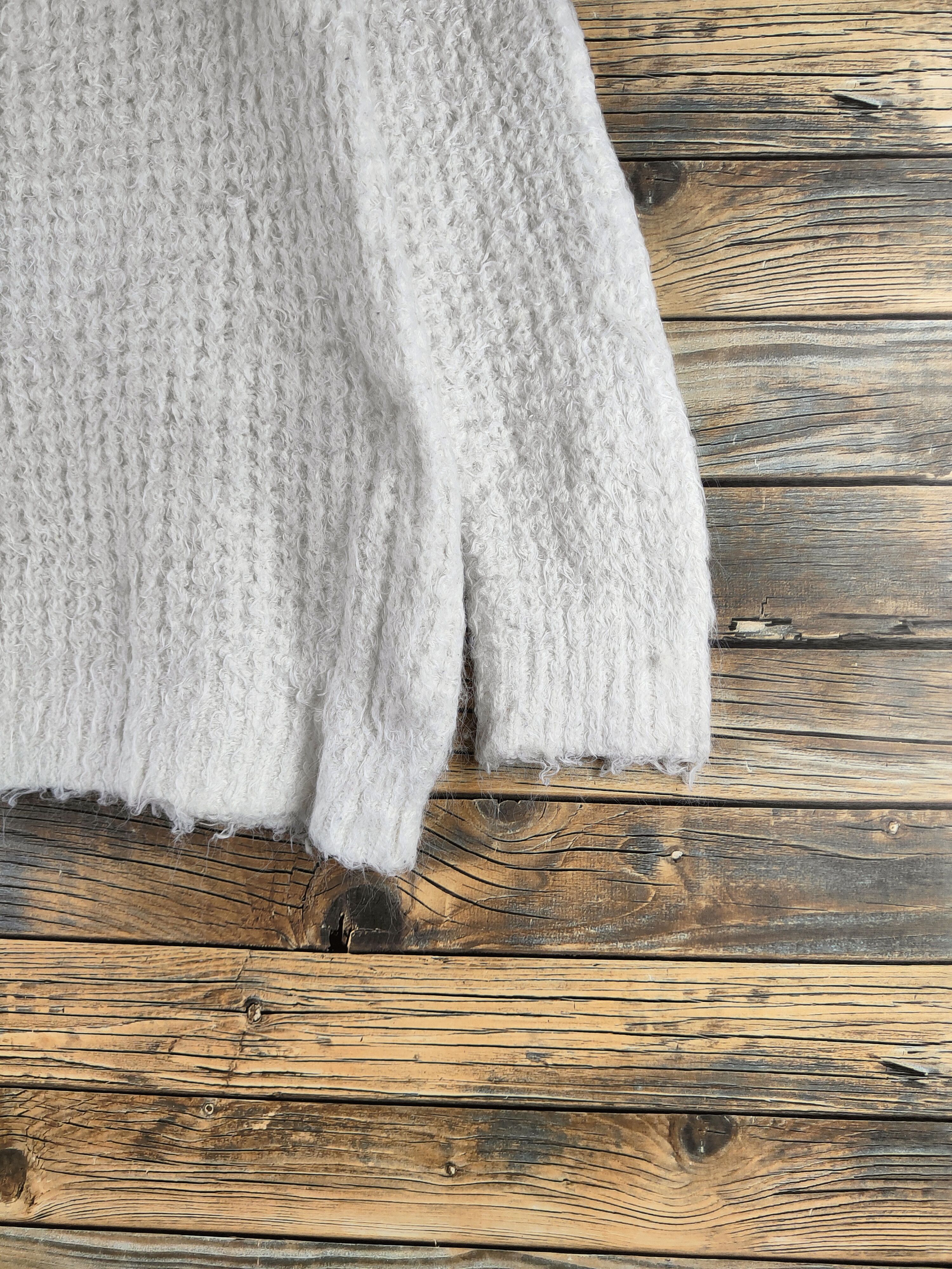 Japanese Brand DL Cecil McBee White Fur Mohair Knitwear #46-969 Size M / US 6-8 / IT 42-44 - 6 Thumbnail