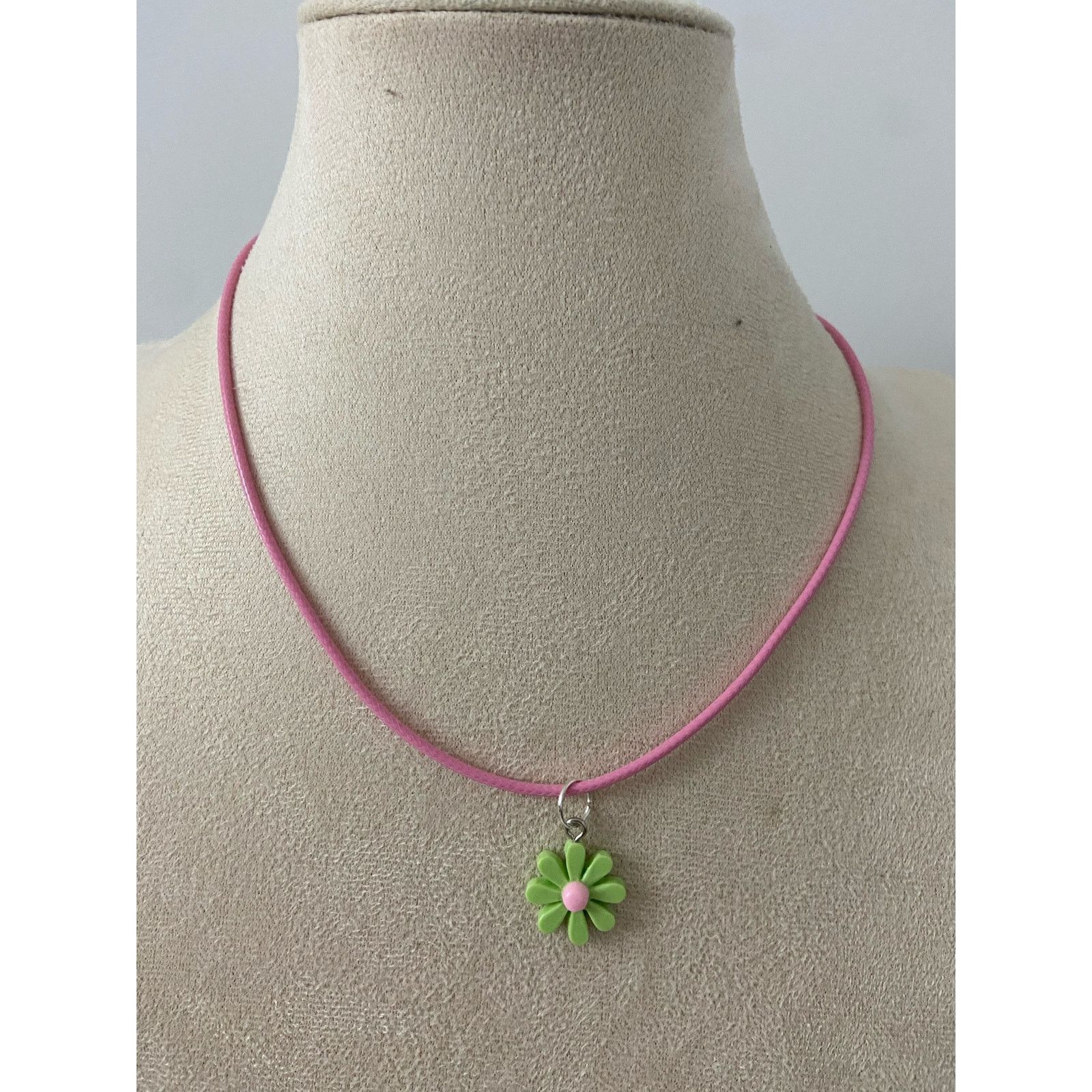 Handmade daisy necklace Size ONE SIZE - 1 Thumbnail