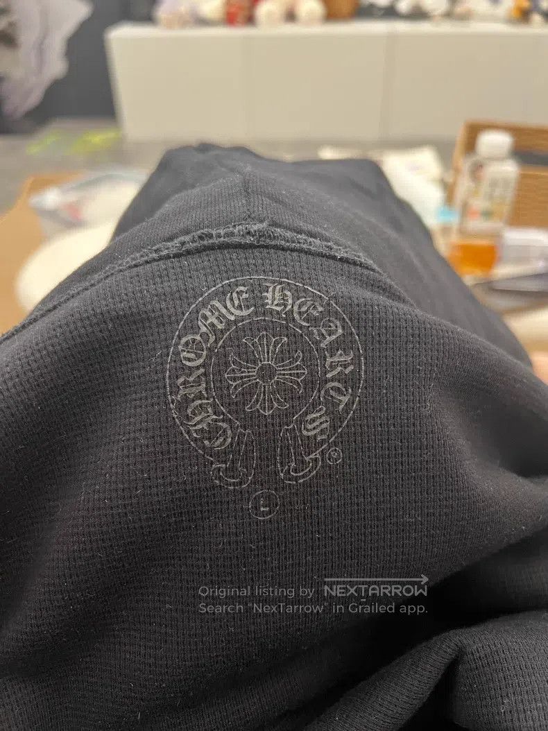 CHROME HEARTS Size L Foti family portrait printed Croce hea