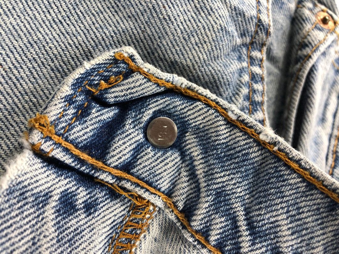 Levi's Vintage 90s Light Wash Levis 550 Orange Tab Jeans-JM662 Size US 35 - 8 Thumbnail