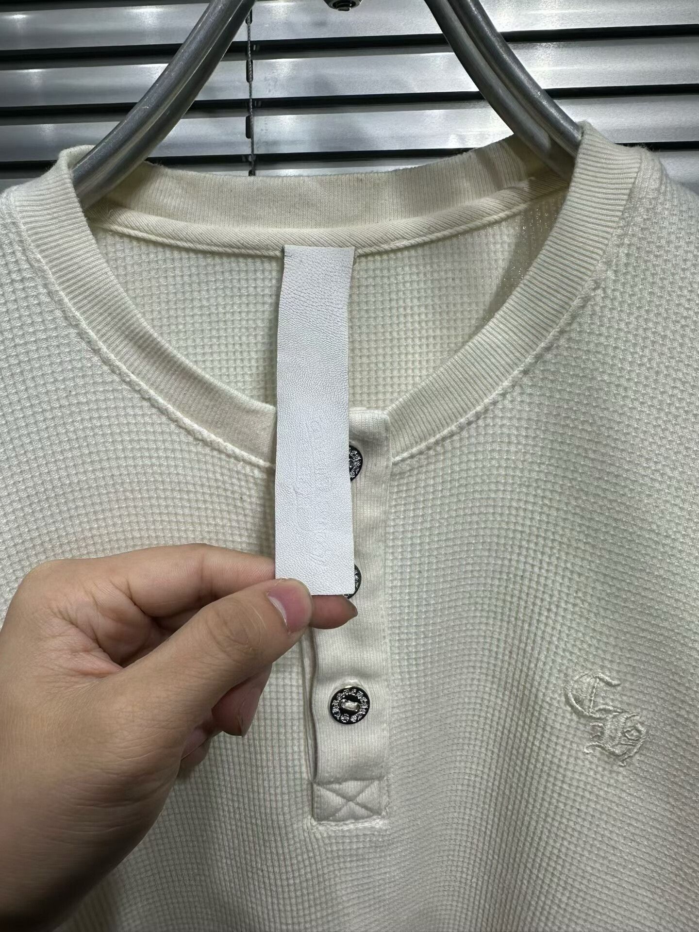 Chrome Hearts chrome hearts ivory henley long sleeve shirt Size US M / EU 48-50 / 2 - 3 Thumbnail