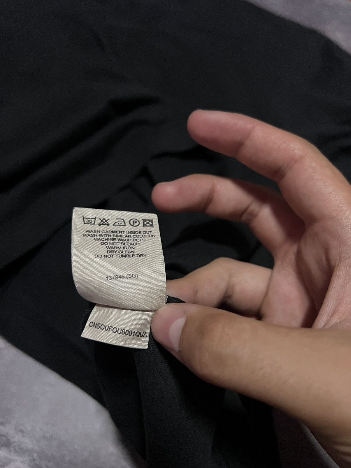 Burberry Prorsum Burberry London Pocket Tee Streetweat Vintage Men Size L Size US L / EU 52-54 / 3 - 5 Thumbnail