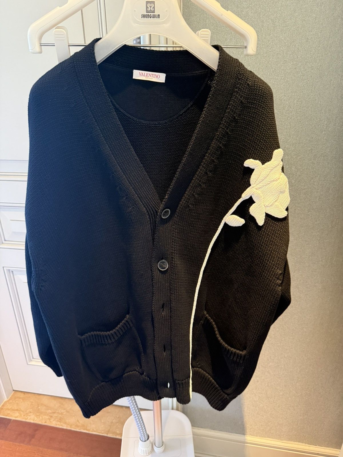 Valentino flower embroidery knit cardigan size S Size US S / EU 44-46 / 1 - 4 Thumbnail