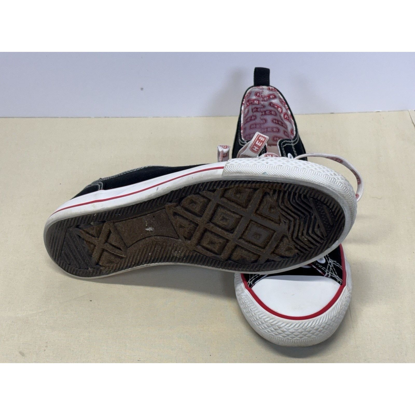 The Unbranded Brand HEB Brand Shop Women’s Shoes Size 7W Black Canvas Low Top Size US 7 / IT 37 - 13 Thumbnail