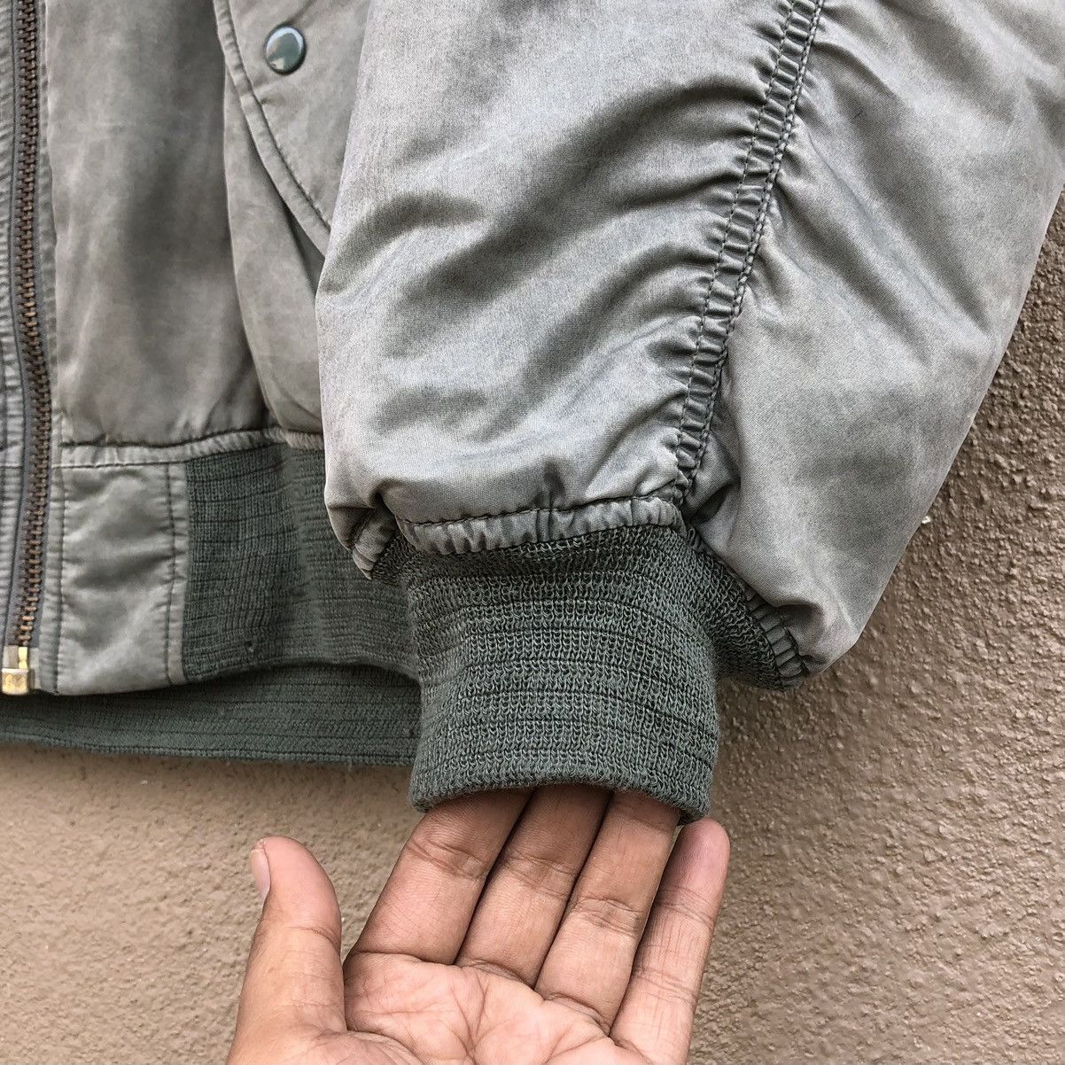 Vintage VTG Sun Faded Flyer’s Man Intermediate Ma-1 Bomber Jacket Size US M / EU 48-50 / 2 - 8 Thumbnail