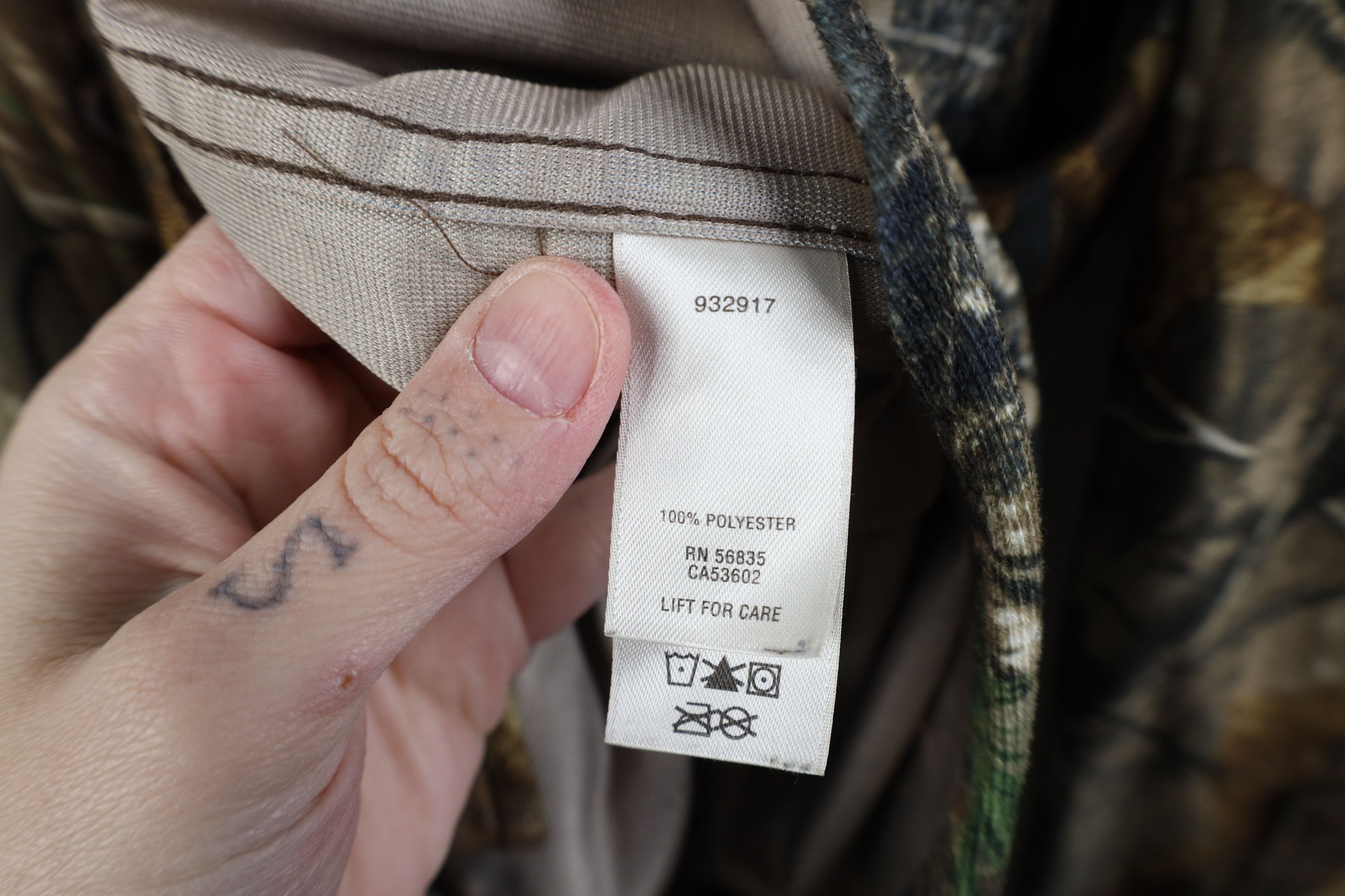 Cabelas Vintage 90s Cabelas Soft Cloth Camouflage Button Shirt Size US M / EU 48-50 / 2 - 12 Thumbnail