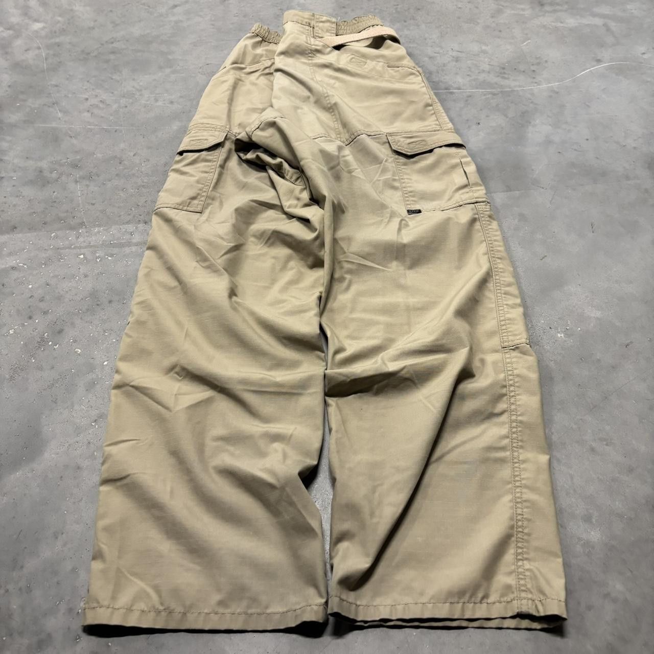 Japanese Brand × Vintage Crazy Vintage Y2K/2000s Baggy Khaki Tan Streetwear Skater Style Workwear Cargo Pants! Size US 34 / EU 50 - 4 Thumbnail