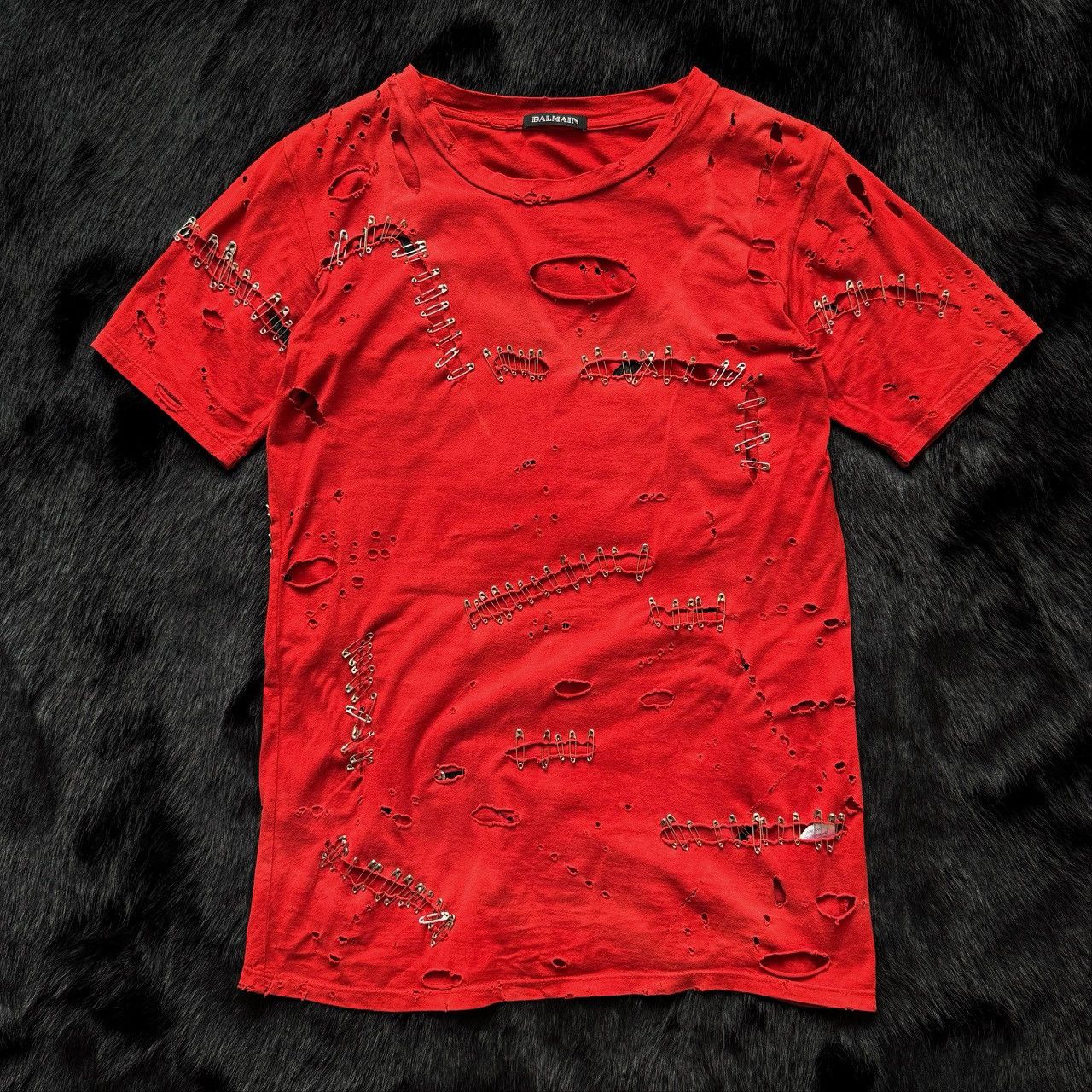 Balmain SS11 By Christopher Decarnin Destroyed Safety Pin T-Shirt Size M / US 6-8 / IT 42-44 - 2 Thumbnail