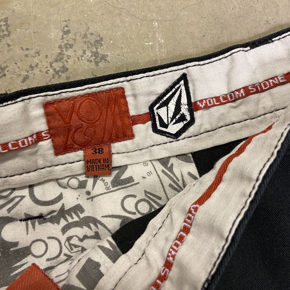 Vintage × Volcom Y2K Volcom Shorts Size US 37 - 4 Thumbnail