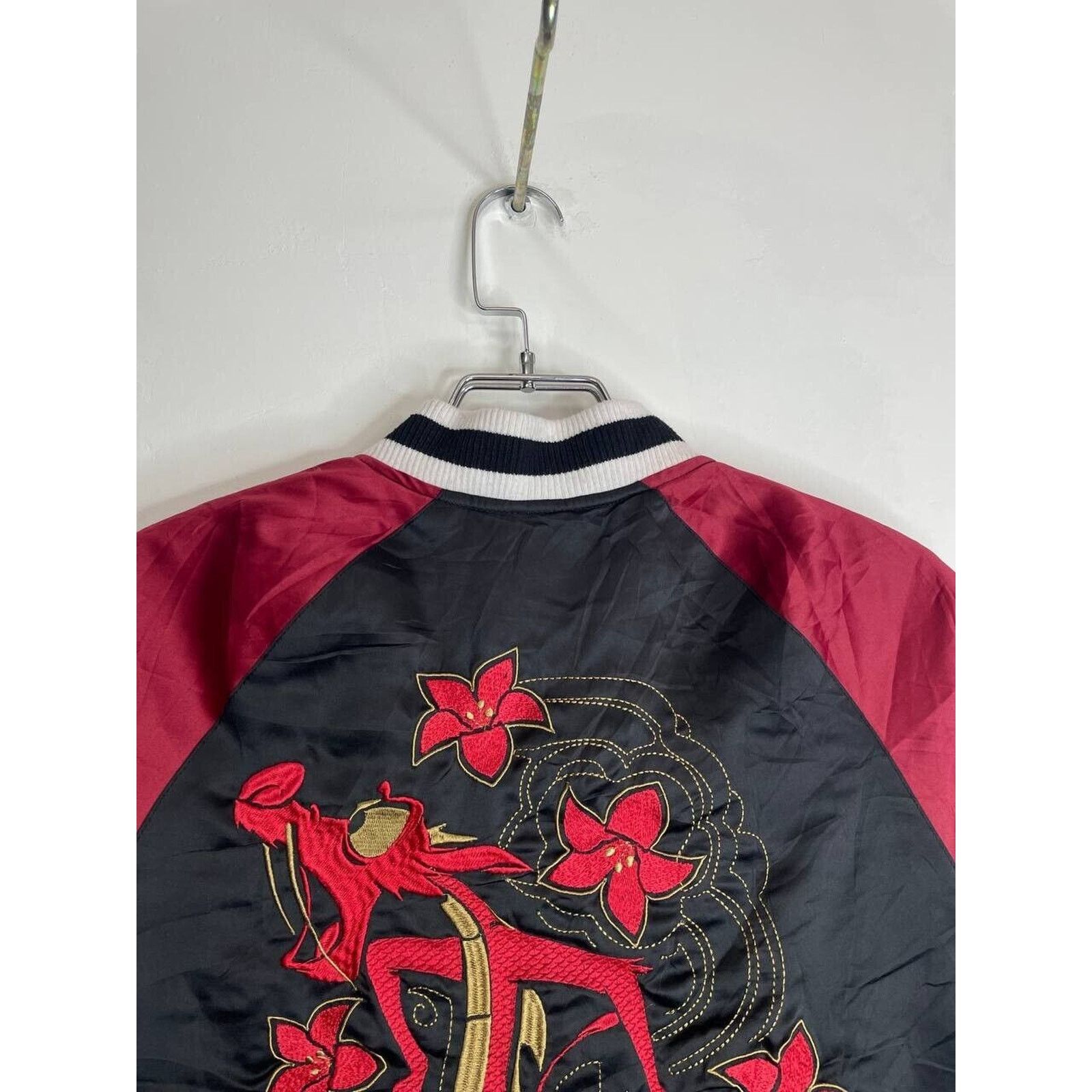 Disney × Vintage Vintage Bomber Jacket Embroidered Dragon Floral Mulan Disney Size S / US 4 / IT 40 - 5 Thumbnail