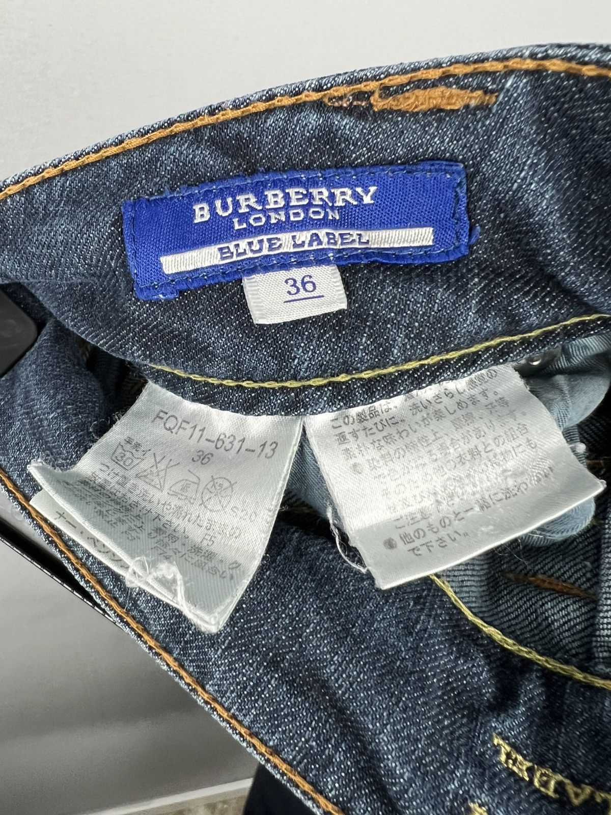 Burberry × Japanese Brand × Vintage Rare Burberry London blue Label Japanese Collection Size 28" / US 6 / IT 42 - 8 Thumbnail