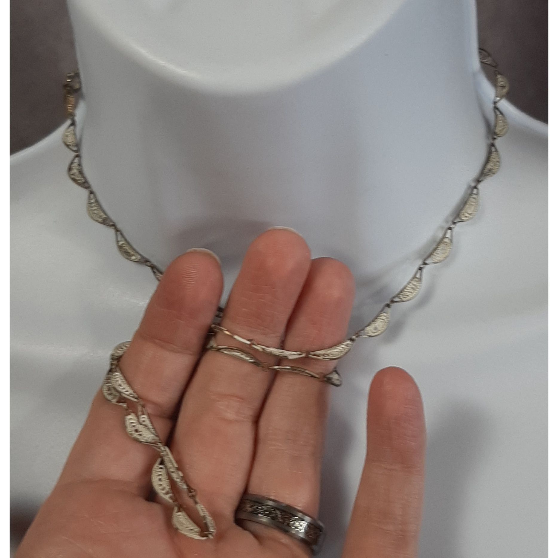 Other Vintage Napier Filigree Leaf White Painted Chain Necklace Size ONE SIZE - 2 Thumbnail