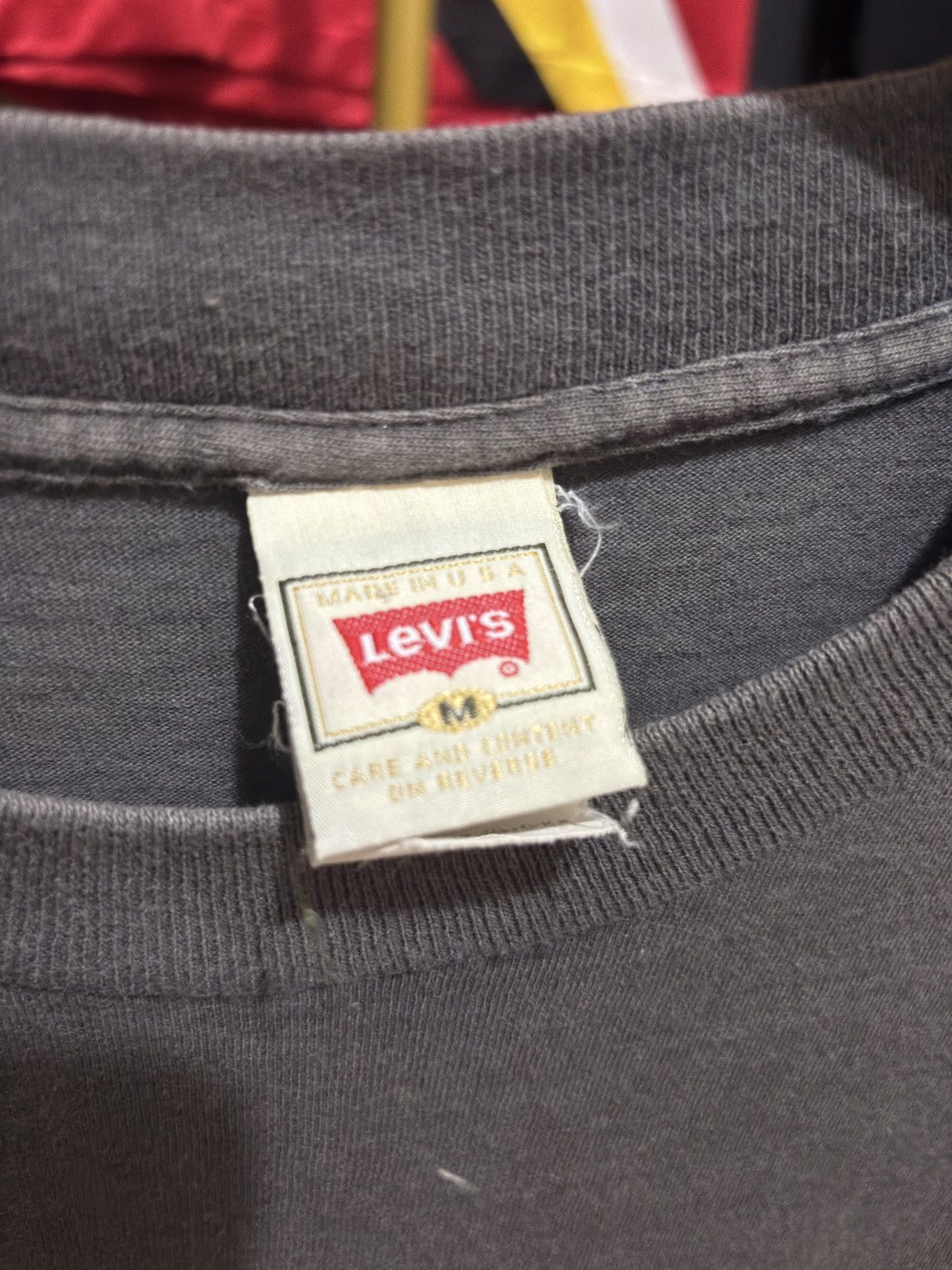 Levi's Vintage Clothing Levi’s Vintage T shirt Y2K Size US M / EU 48-50 / 2 - 3 Thumbnail