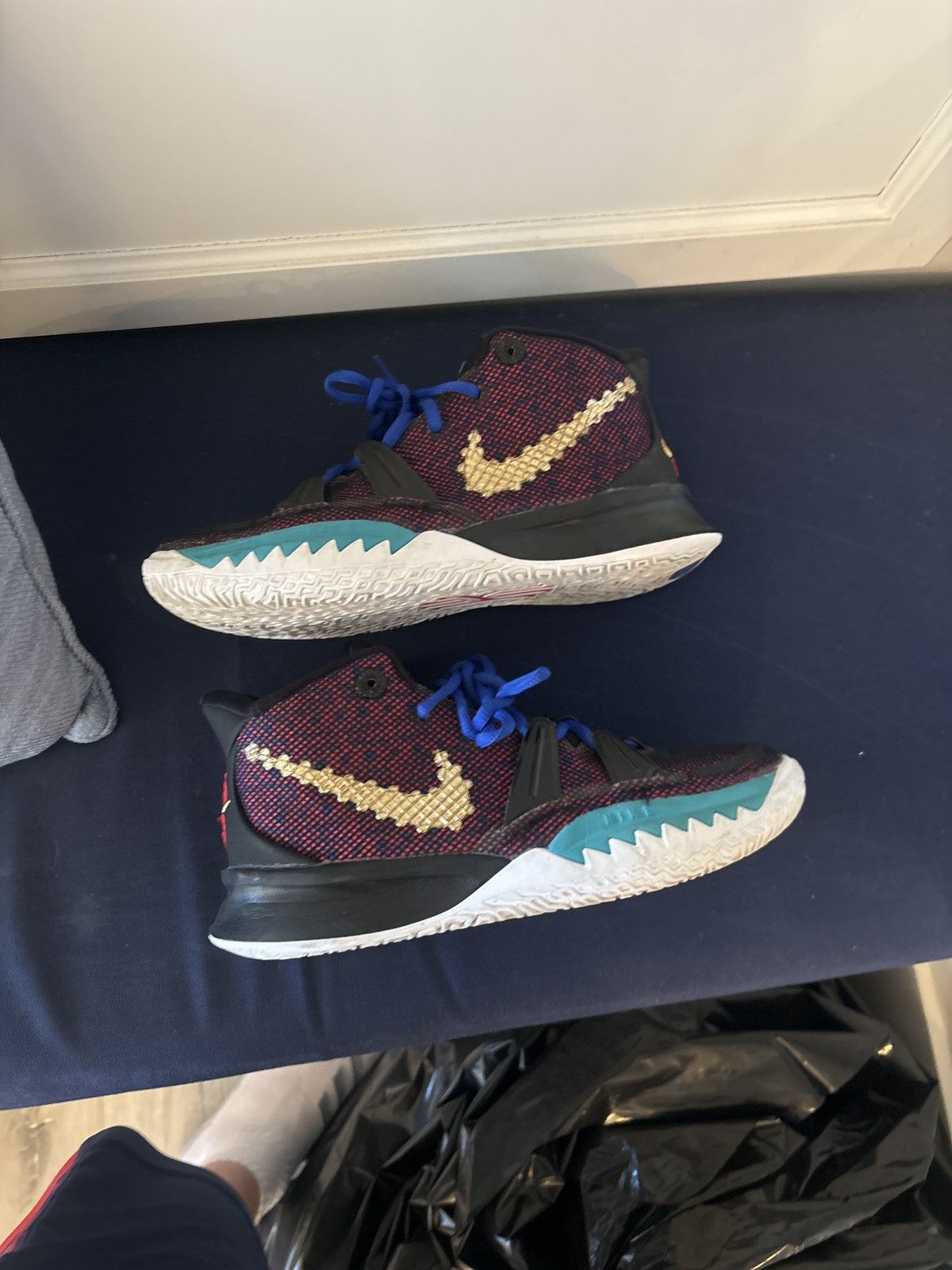 Nike Kyrie 7 Chinese New Year GS Used Size 5 Size US 5 / EU 37 - 1 Thumbnail