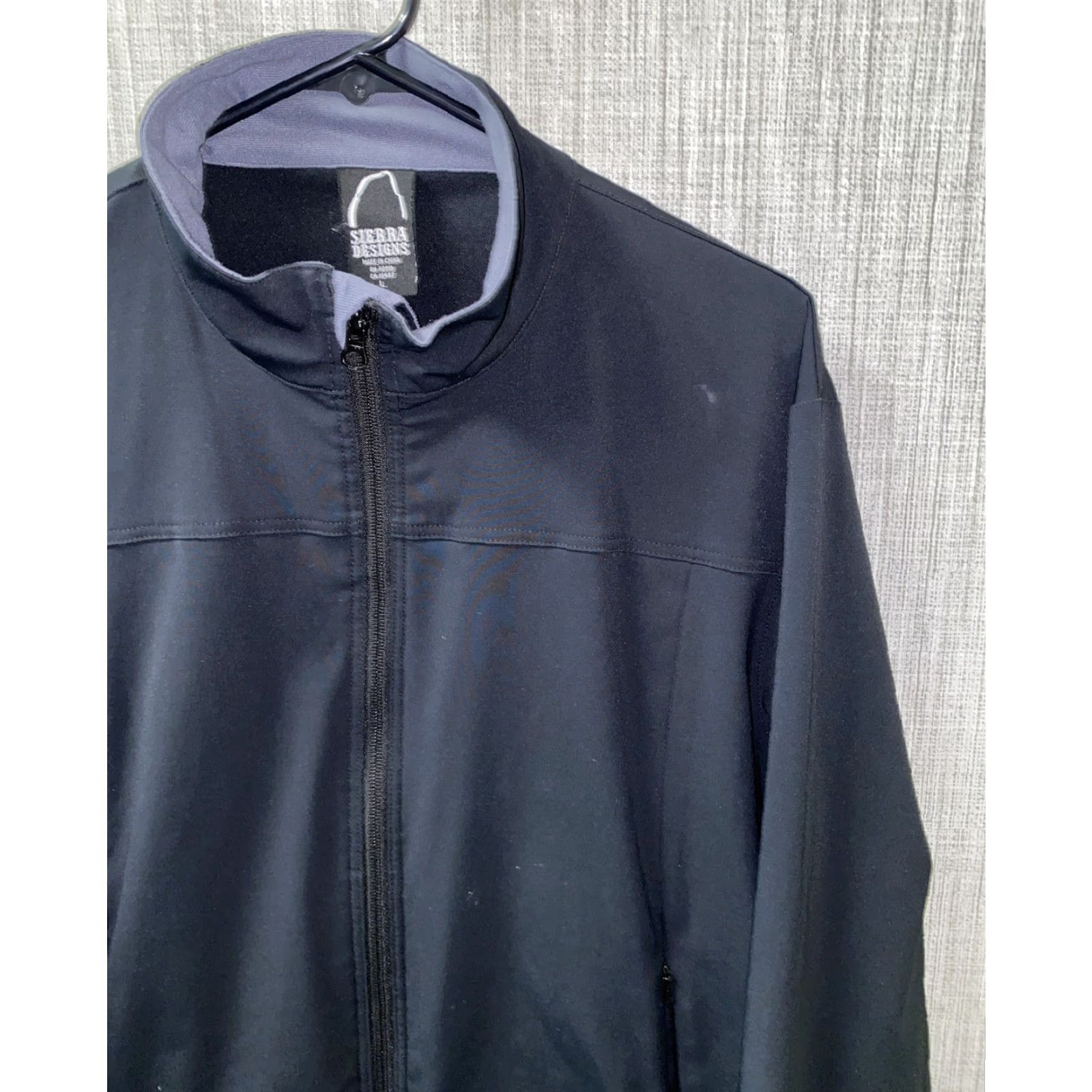 Sierra Designs Sierra Designs Men Black Polyester Full Zip Jacket Size L 22 In Armpit Regular Zip Full Zip Jacket Features Casual Solid Outer Shell PAr ments? Size US L / EU 52-54 / 3 - 2 Thumbnail